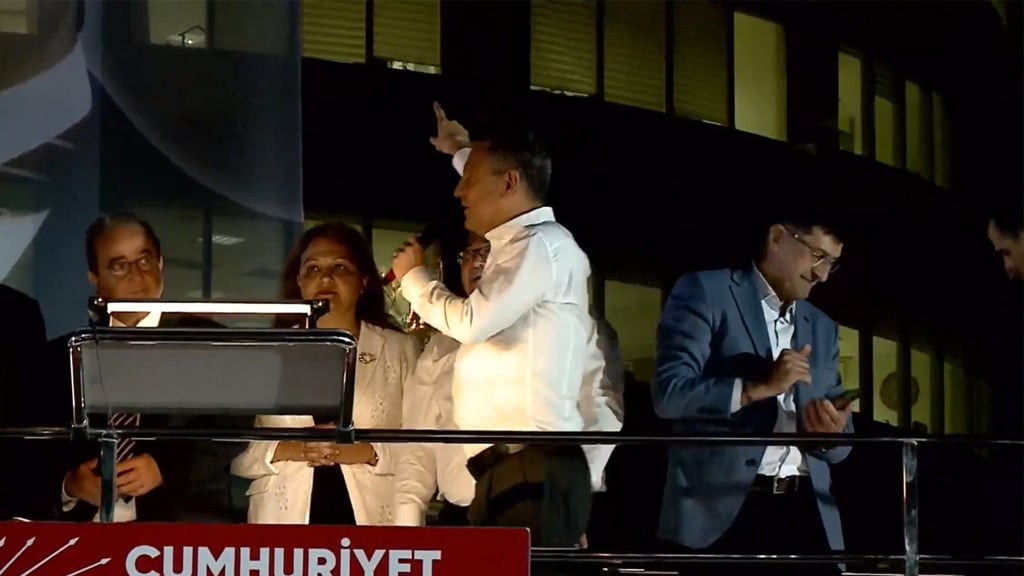 Ozgur Ozel Aydin Dan Seslendi Bir Siyasi Yan Kesiciyle Karsi Karsiyayiz 2