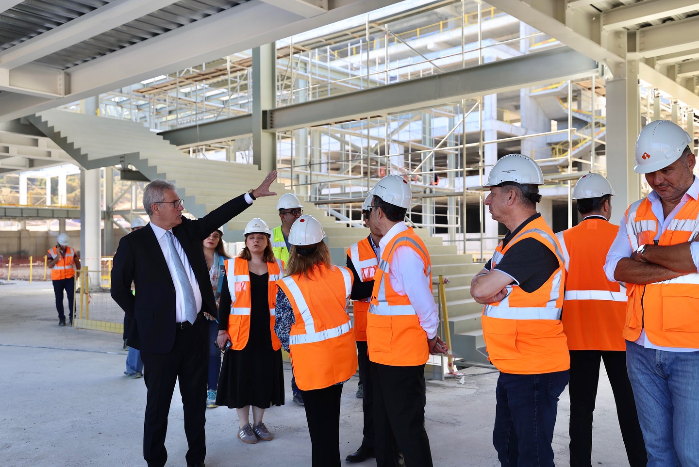 552972395 18524239585012895 4214734692618252213 N