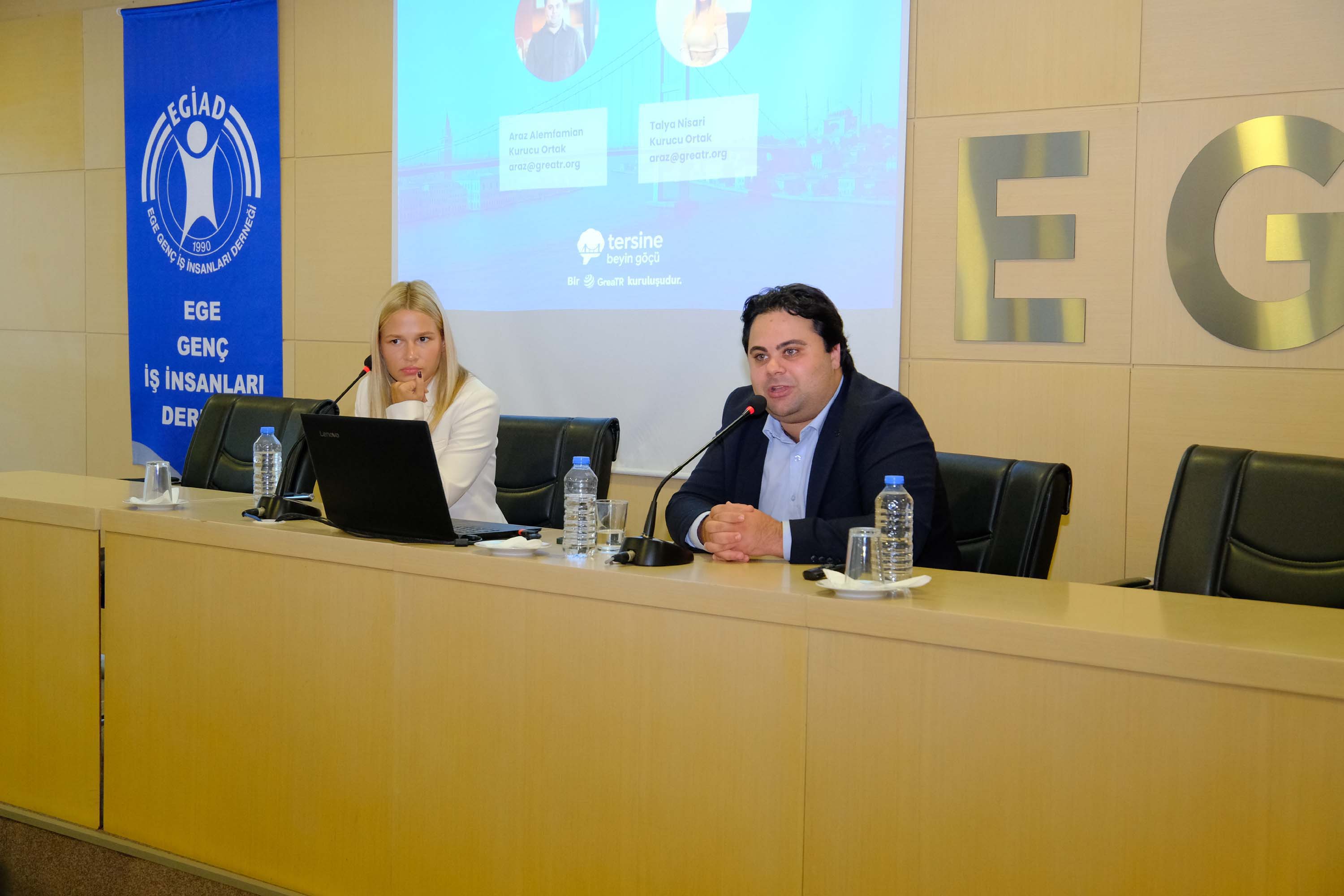 E G I A D D A N T E R S I N E B E Y I N G O C U C A G R I S I 939416 278969