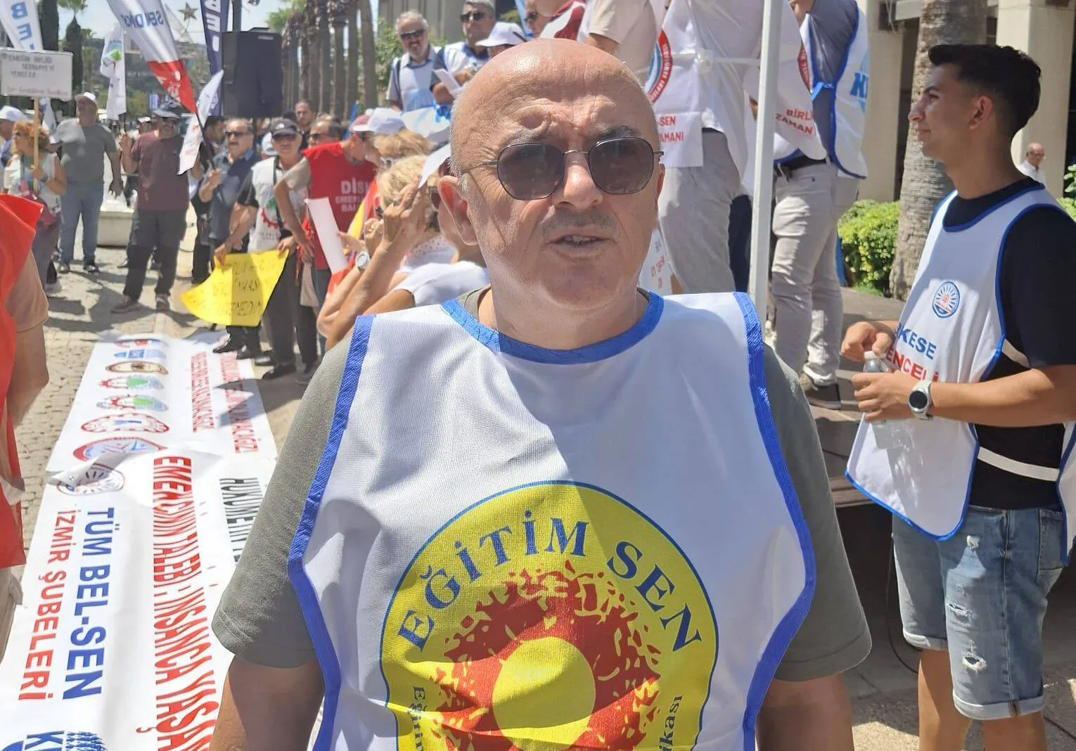 Zorunlu eğitim'in kısaltılmasına sendikadan tepki: Amaç cemaatlerin önünü  açmak! - İzmir Haber - İzmir Son Dakika Haberleri