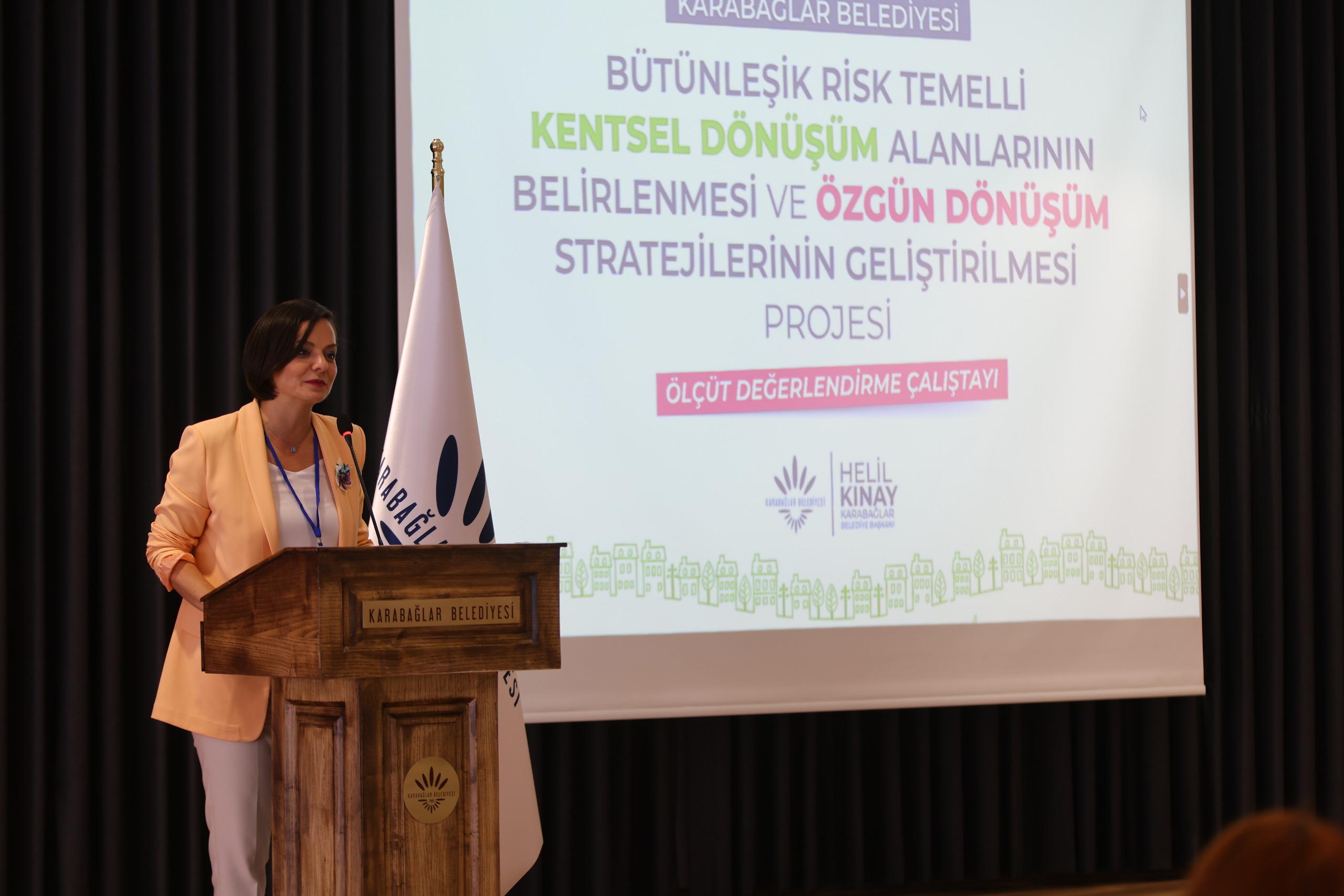 Karabağlar Belediyesi Kentsel Dönüşüm Çalıştayı (6)