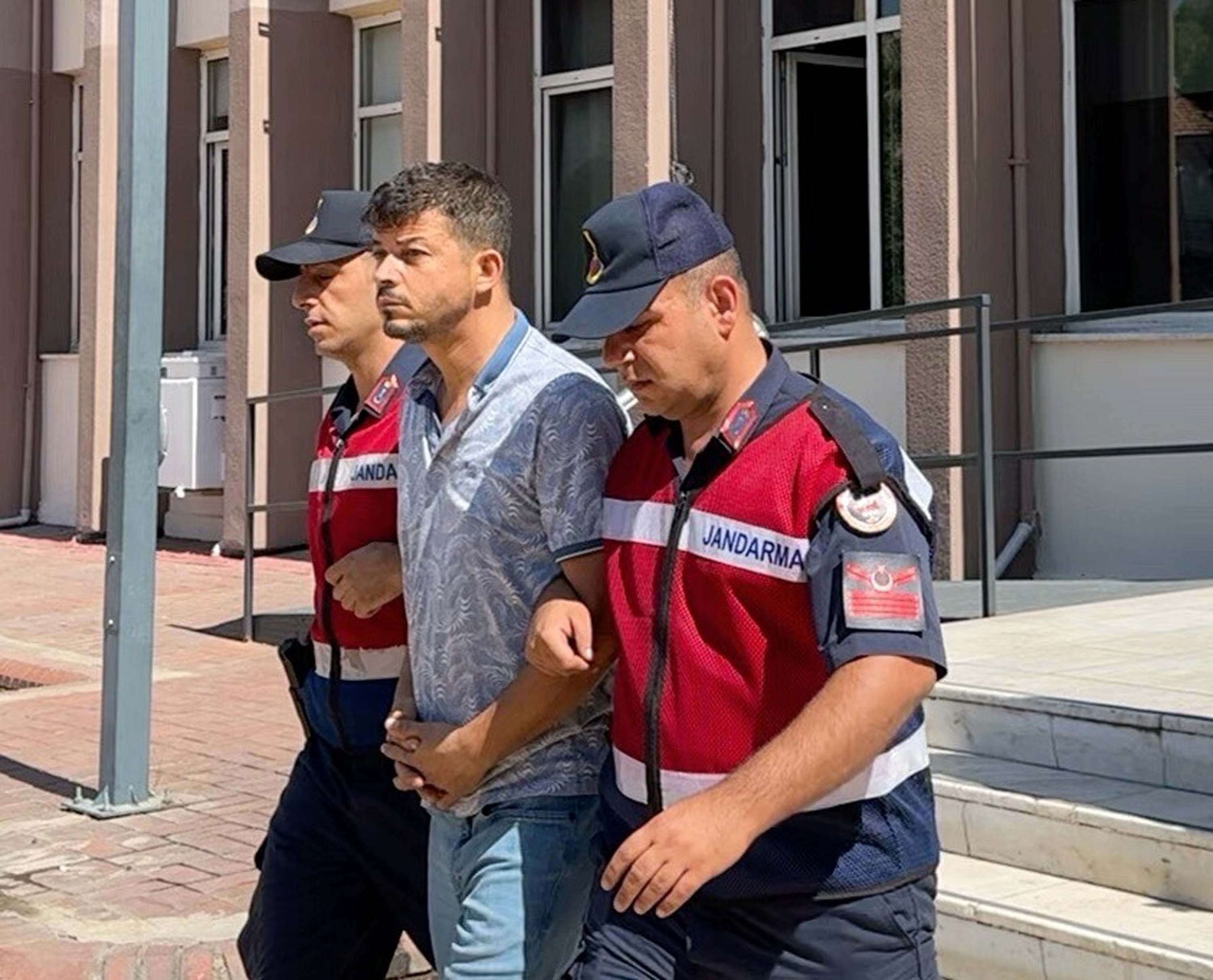 Y A Y A Y A C A R P I P O L U M U N E N E D E N O L A N O T O M O B I 930036 276232