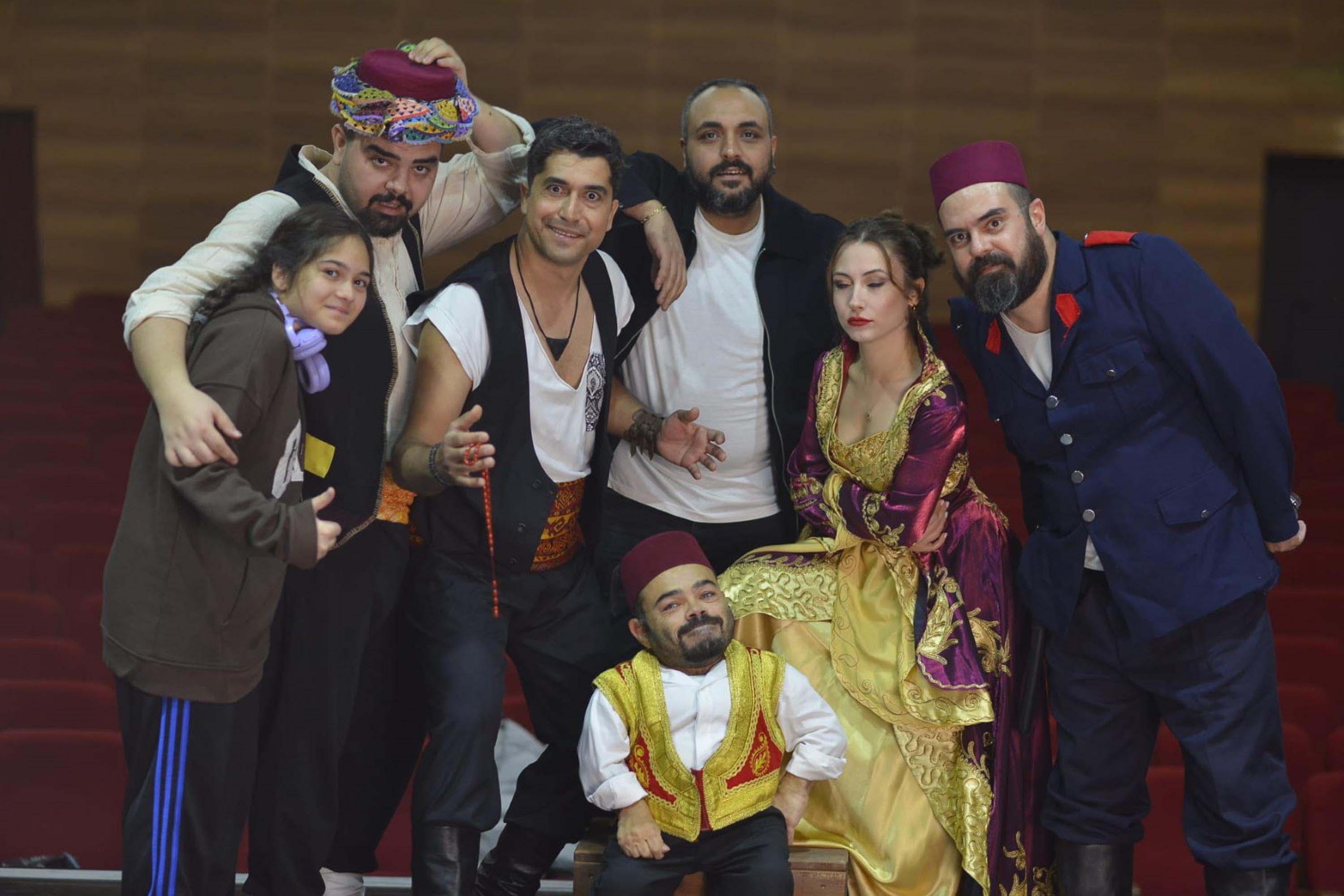 A K O N D R O P L A Z I H A S T A S I S E R H A T T I Y A T R O S A Y 982324 291661