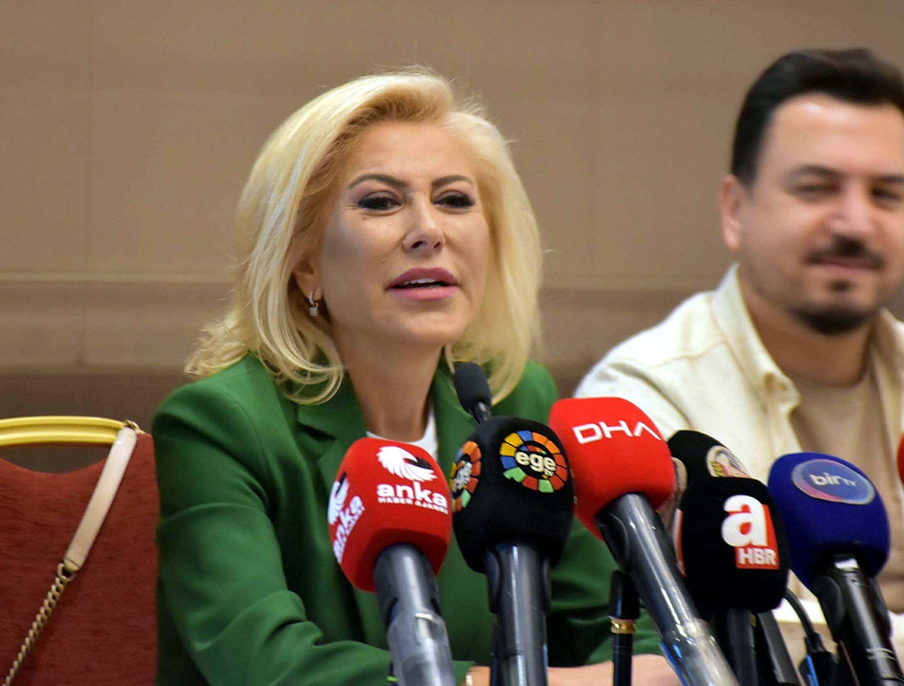 A K P A R T I’ L I B U R S A L I C O P K O N U S U N D A K A L I C 967791 287453