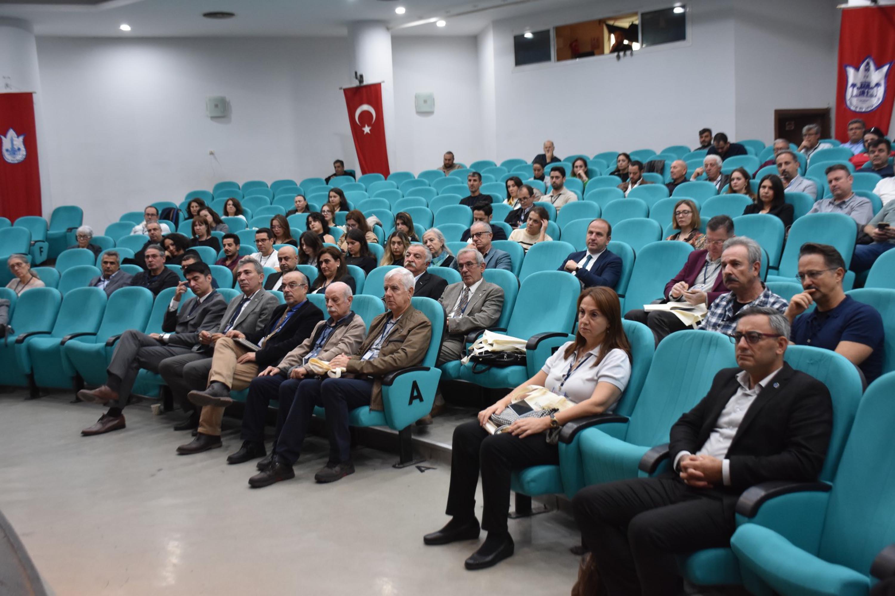 I Z M I R D E S U S U Z L U G A C A R E A R A Y I S I G O R D E S 978828 290681