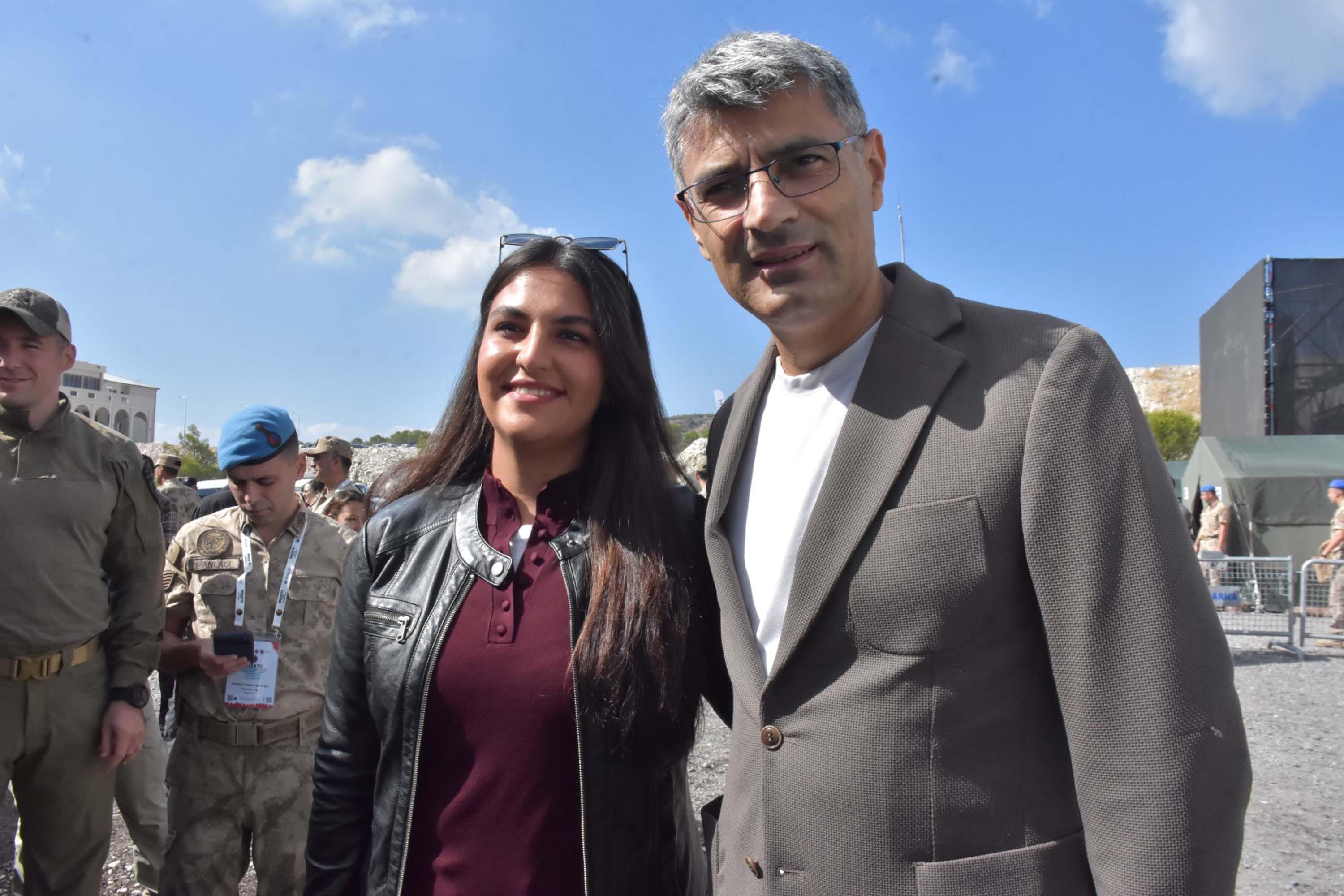 I Z M I R F O C A D A K E S K I N N I S A N C I A T I S L A R I 957977 284506