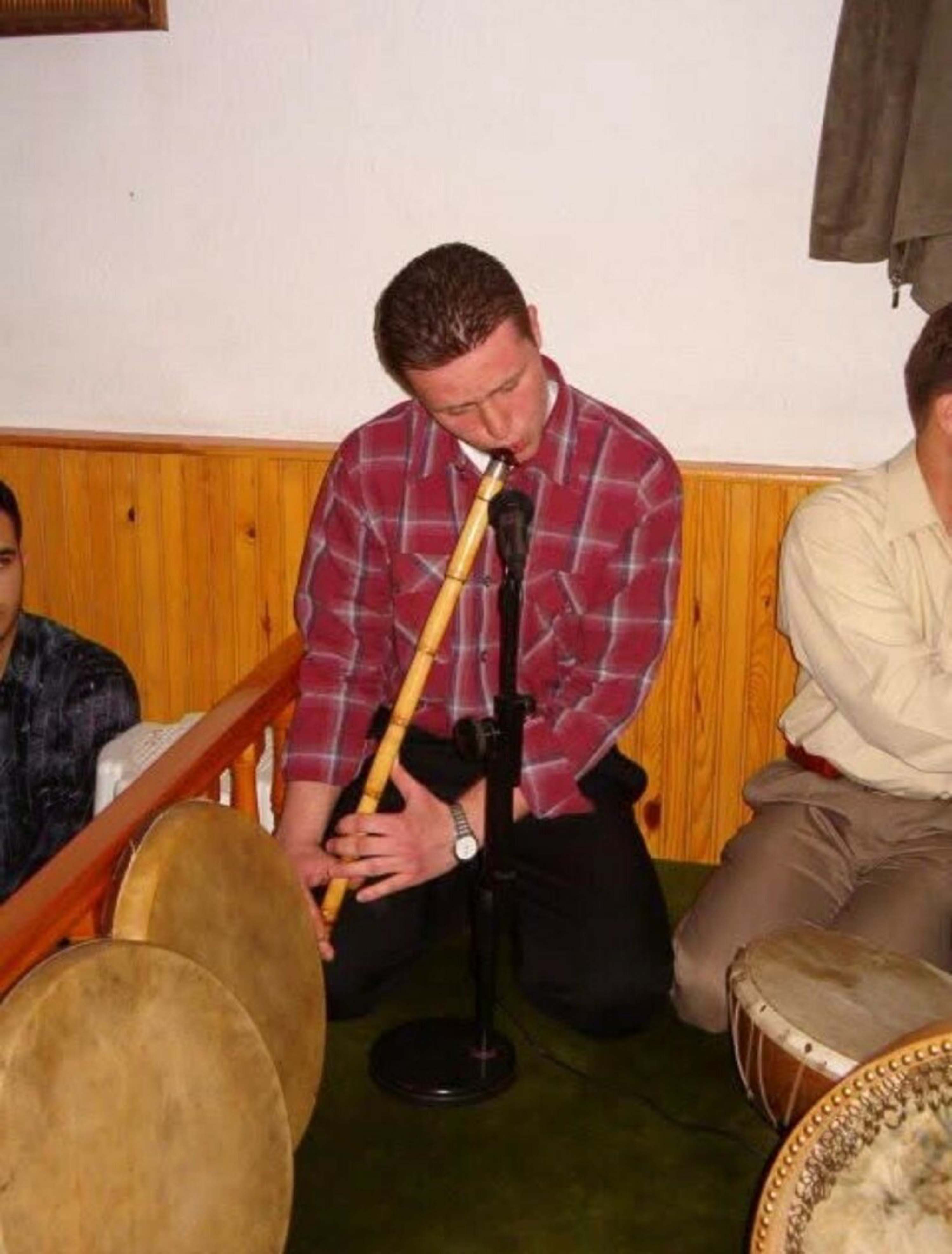 I Z M I R L I N E Y Z E N 8 Y A S I N D A G O N U L V E R D I G I 968750 287719