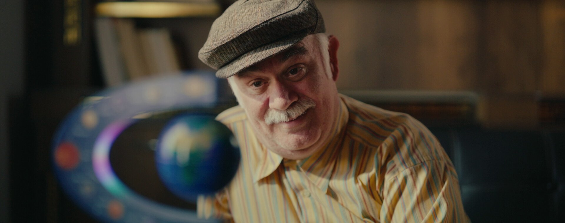 Galaksinin Tezenesi, Yönetmen Semih Ellialtı (1)