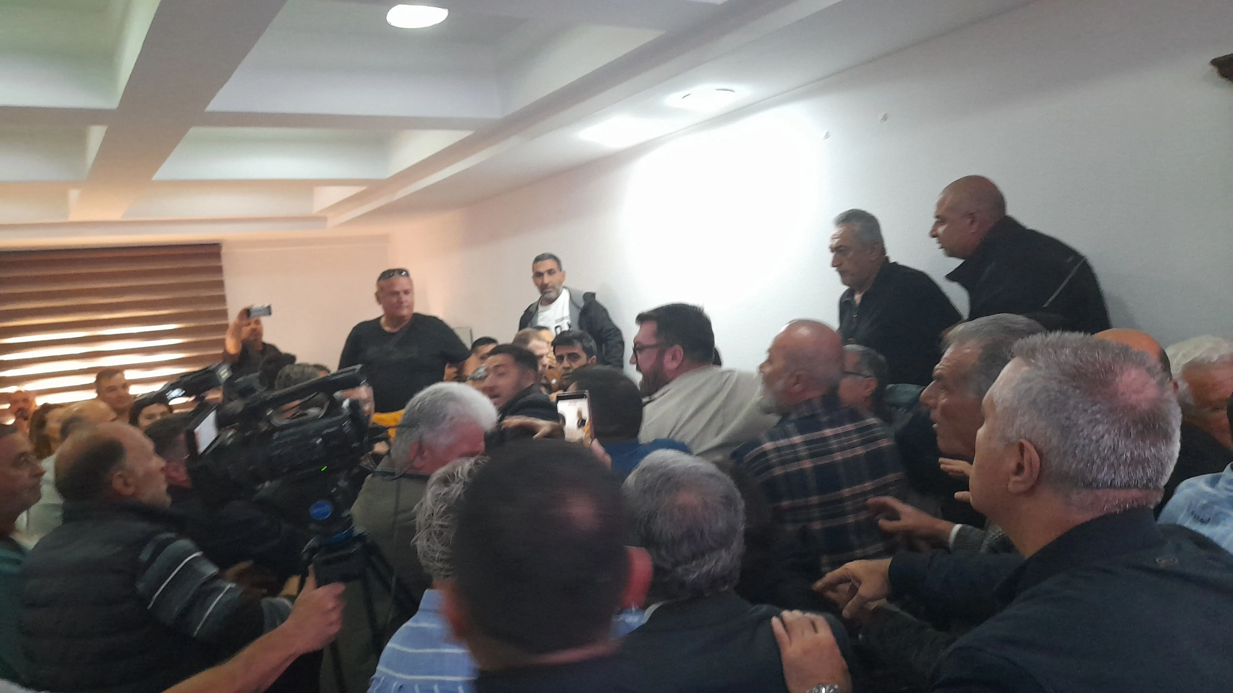 Kusadasi Belediye Meclisinde Gerginlik 611131 824Eb6D961Fa20805Dc95715B61Ee016