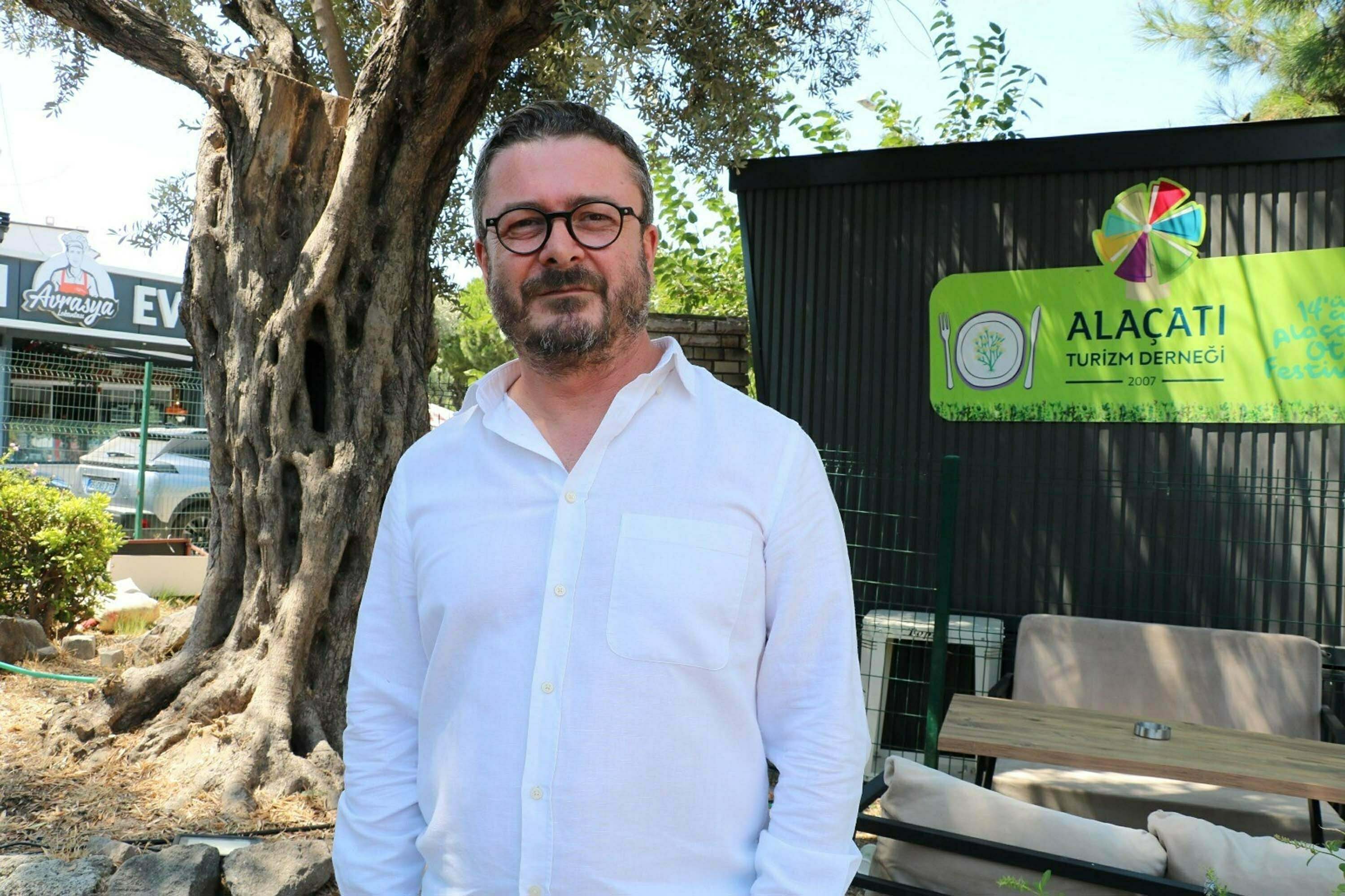 C E S M E D E Y I L B A S I N D A Y U Z D E 90 O R A N I N D A D O 1068558 317070