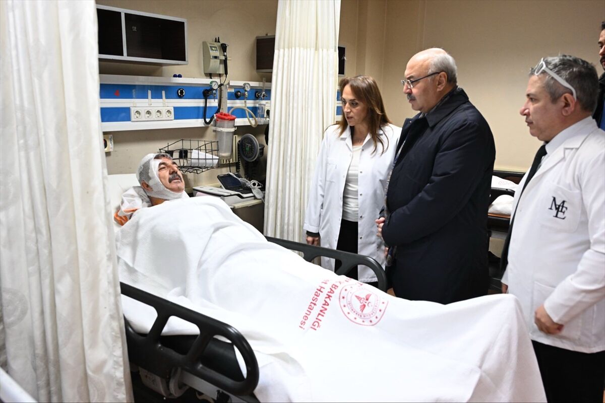 Aa 20260127 40378179 40378178 Denizlide Devrilen Midibusteki 1 Kisi Oldu 24 Kisi Yaralandi (1)