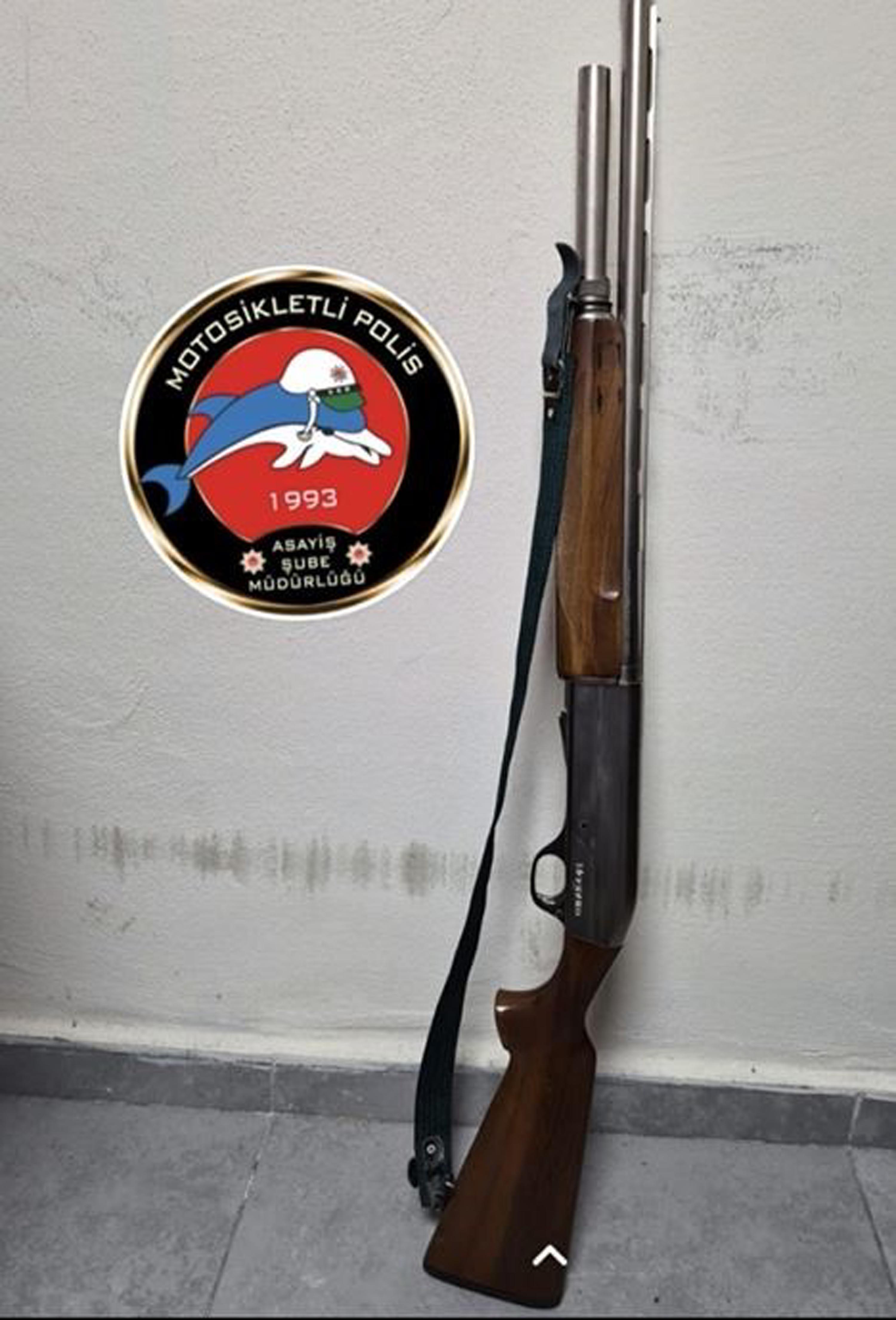 I Z M I R D E M O T O S I K L E T L I P O L I S L E R 1 H A F T A D A 1120153 332444