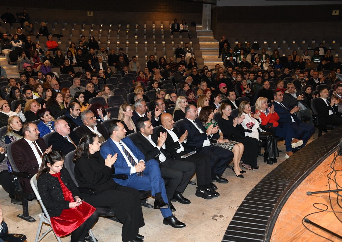 625293927 18351496000231206 8524801164842453118 N