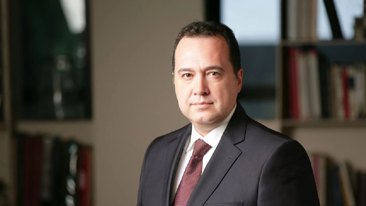 Manisanin Yeni Baskani Besim Dutlulu Kimdir Besim Dutlulu Hangi Gorevlerde Bulunmustur 1-1