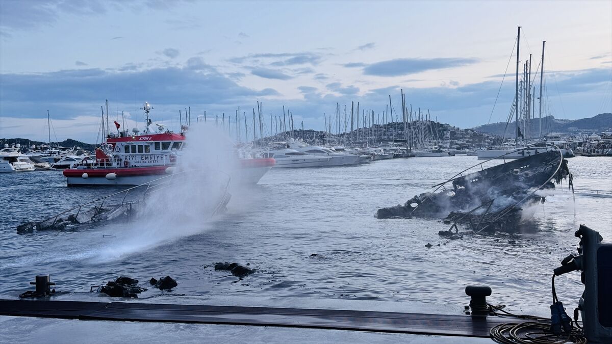 A A 20260321 40888921 40888917 B O D R U M D A M A R I N A D A D E M I R L I 8 M O T O R Y A T I E T K I L E Y E N Y A N G I N K O N T R O L A L T I N A A L I N D I