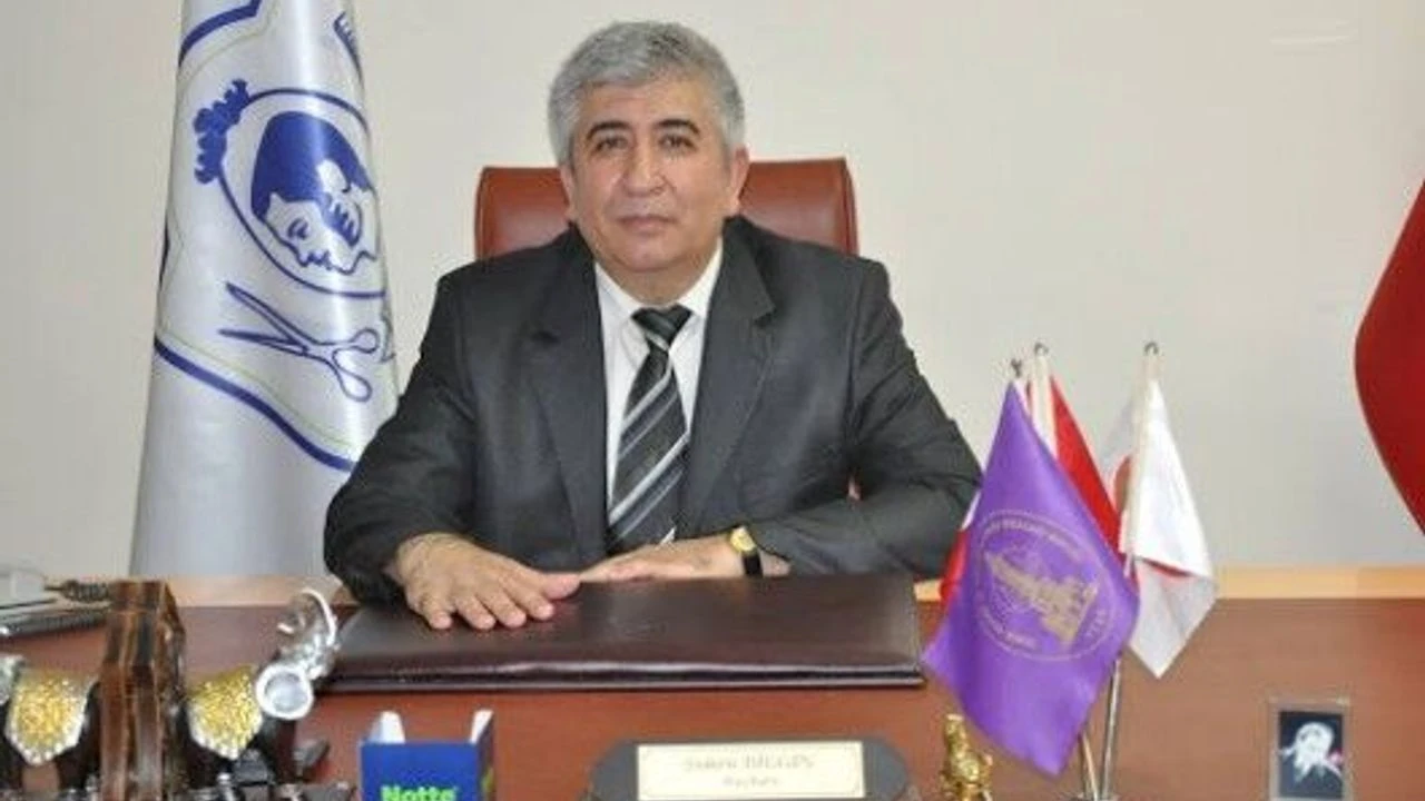 Berberler Odasi Baskani Bilginden Cagri Bizi De Kapatin Berberlere Iki Kisi Gelmiyor H49793 4C87B-1