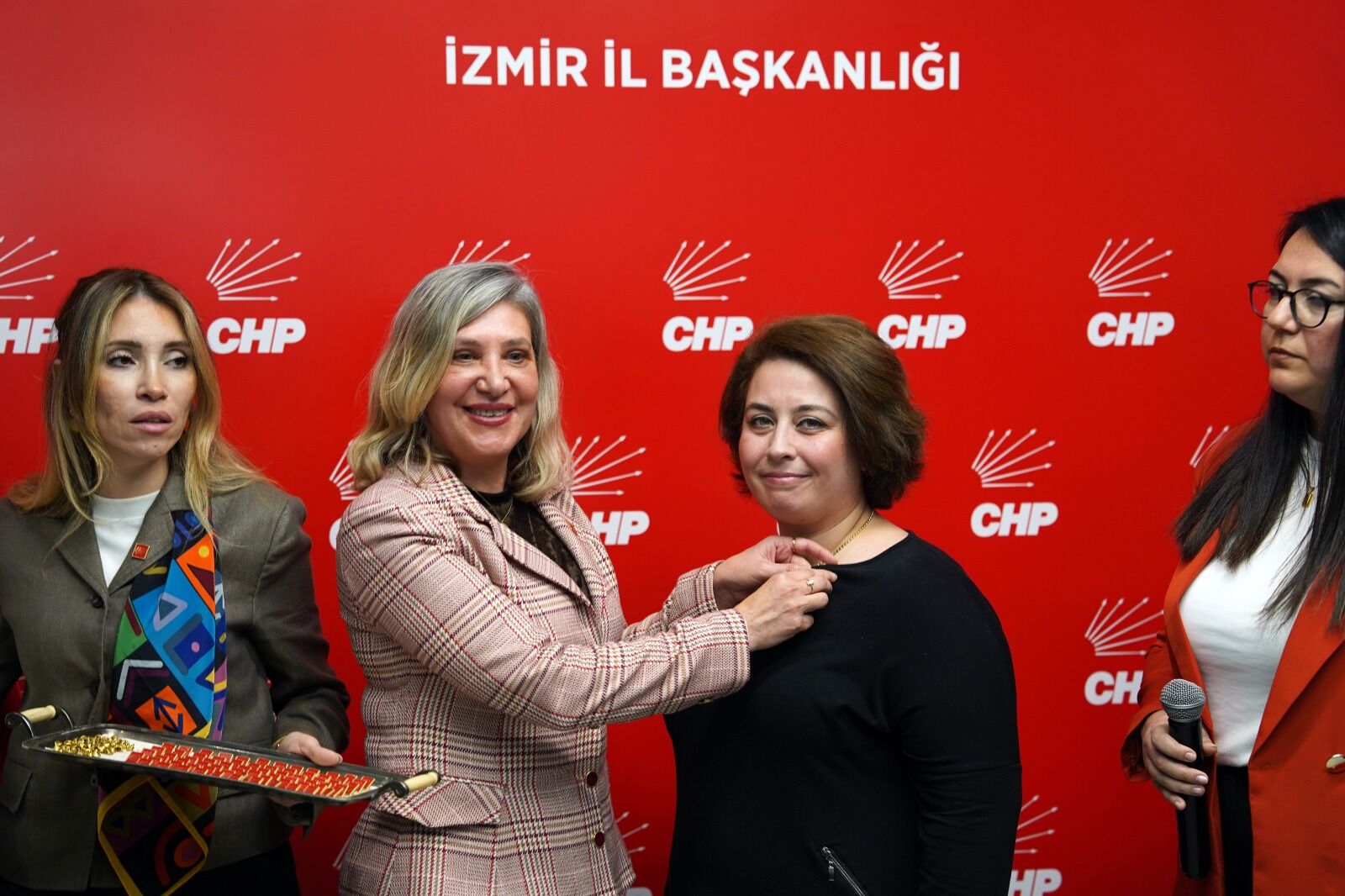 Chp İzmir Kadın Üye Katılım Töreni (11)