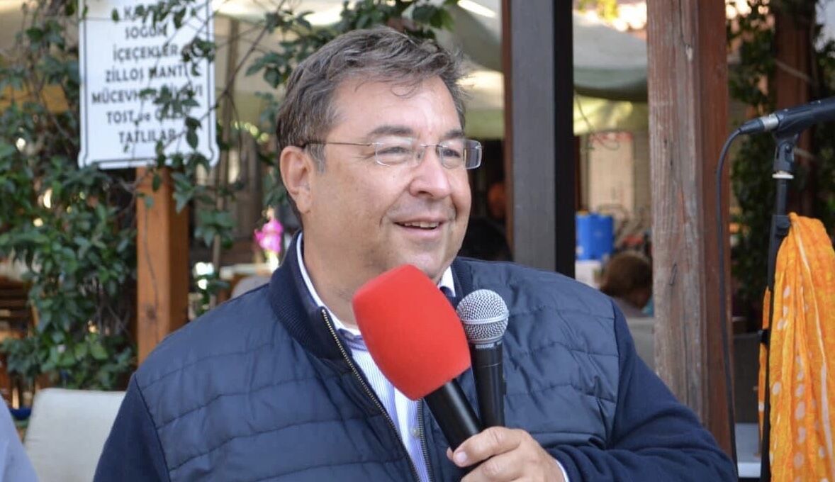 D8 F C A060 B5 F2 423 B 95 C8 99 A A F B C C B4 E0