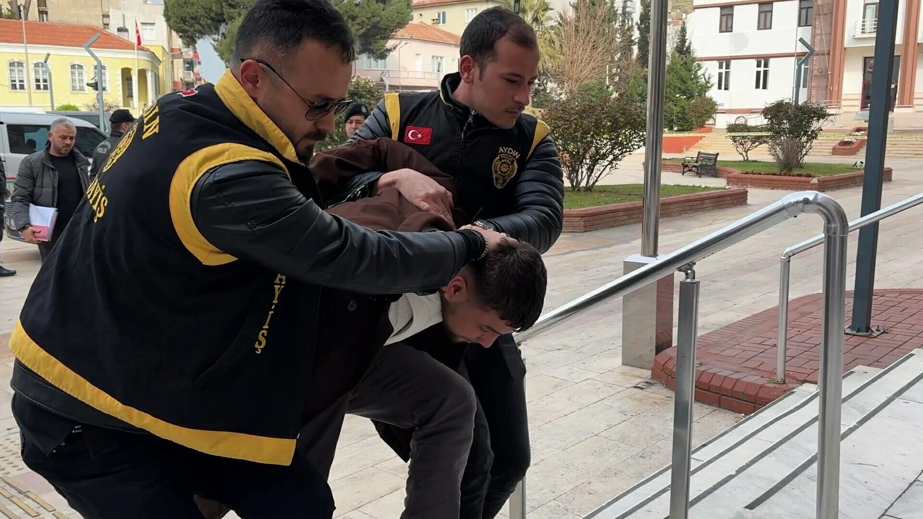 E S K I A Y D I N S P O R K U L U B U B A S K A N I I L E K A R D E S 1222951 363625