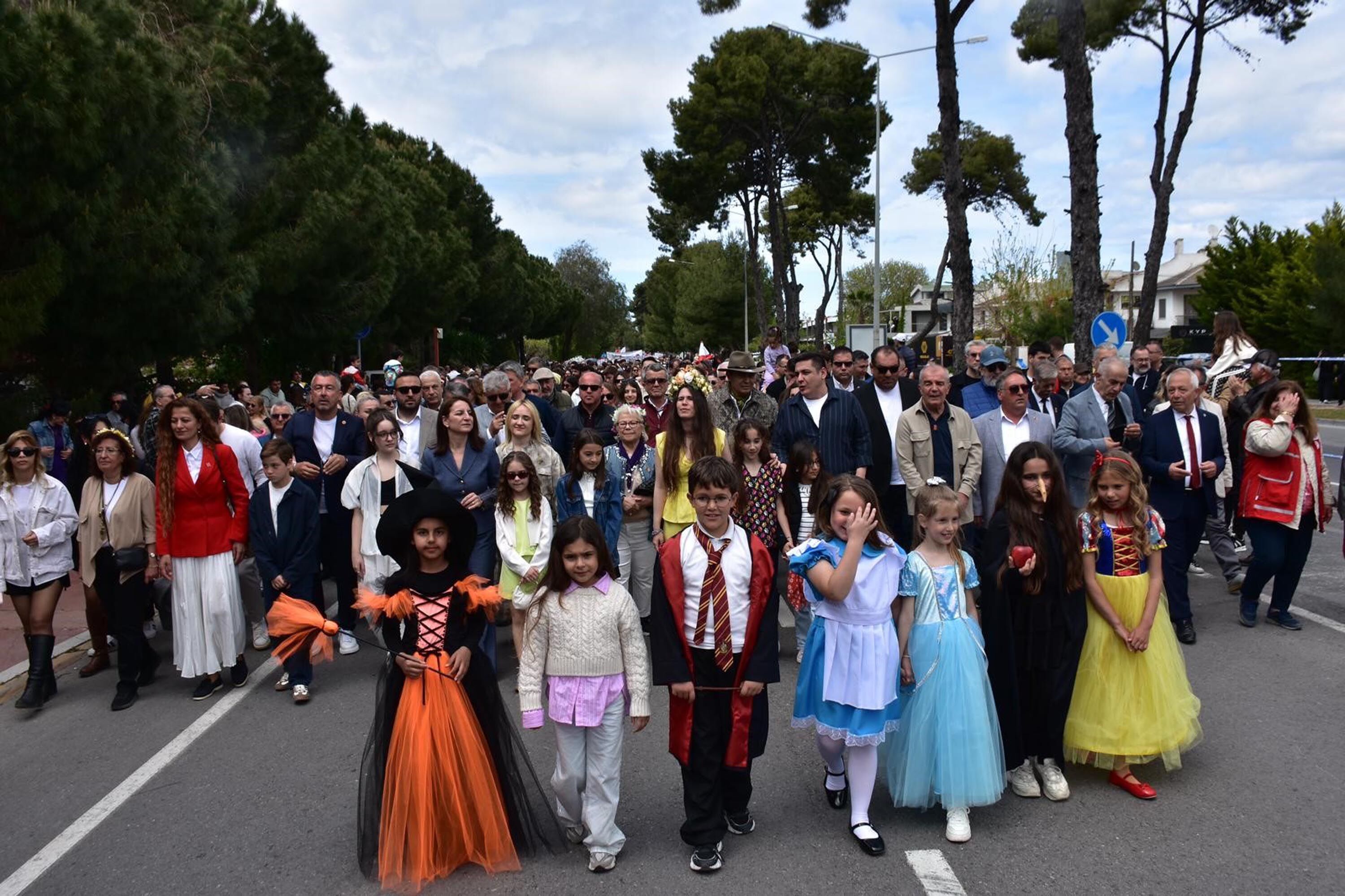 A L A C A T I O T F E S T I V A L I N D E R E N K L I K O R T E J 1275292 379533