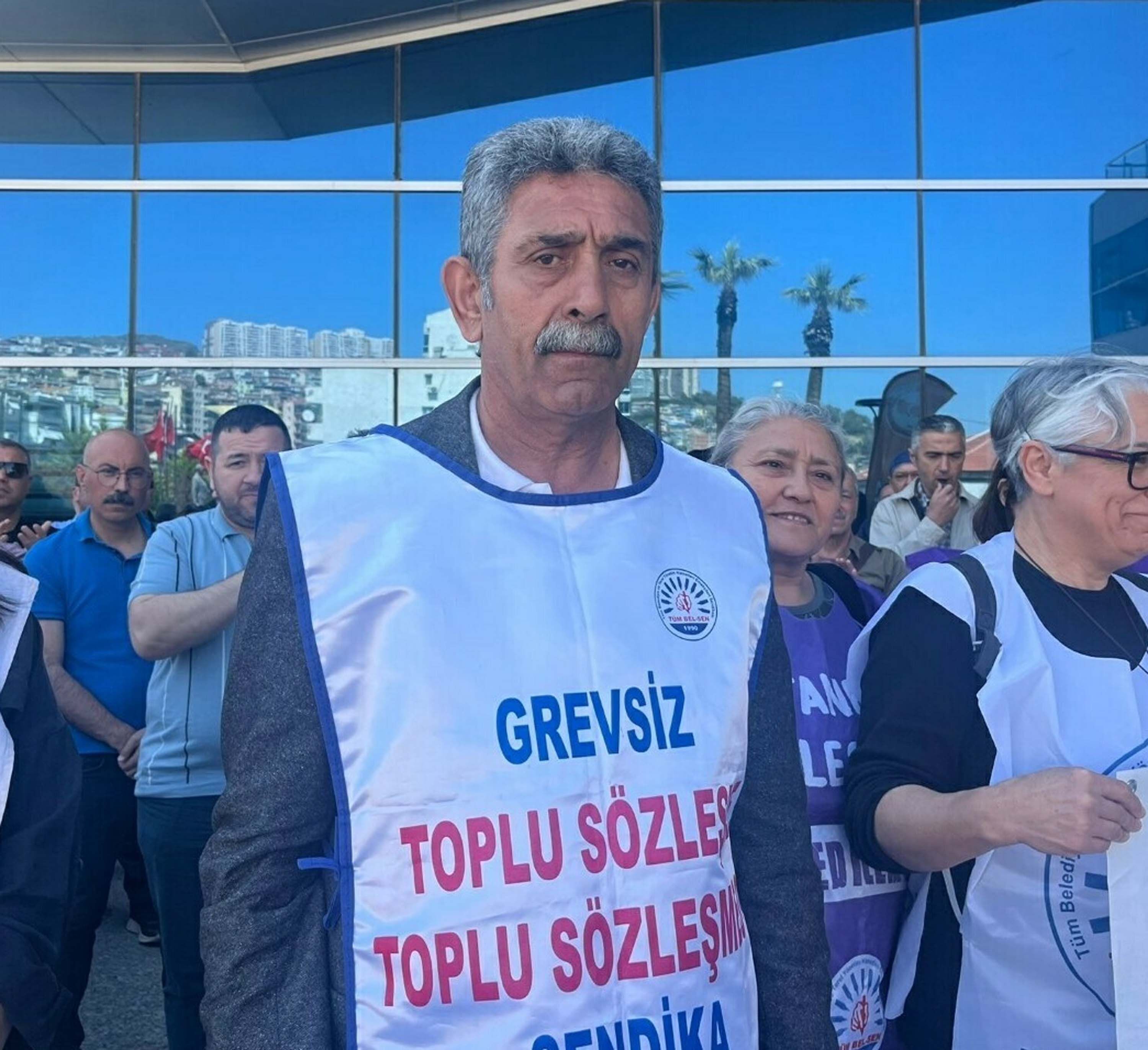 B A Y R A K L I B E L E D I Y E S I N D E M E M U R L A R E Y L E M D E 1280601 381027