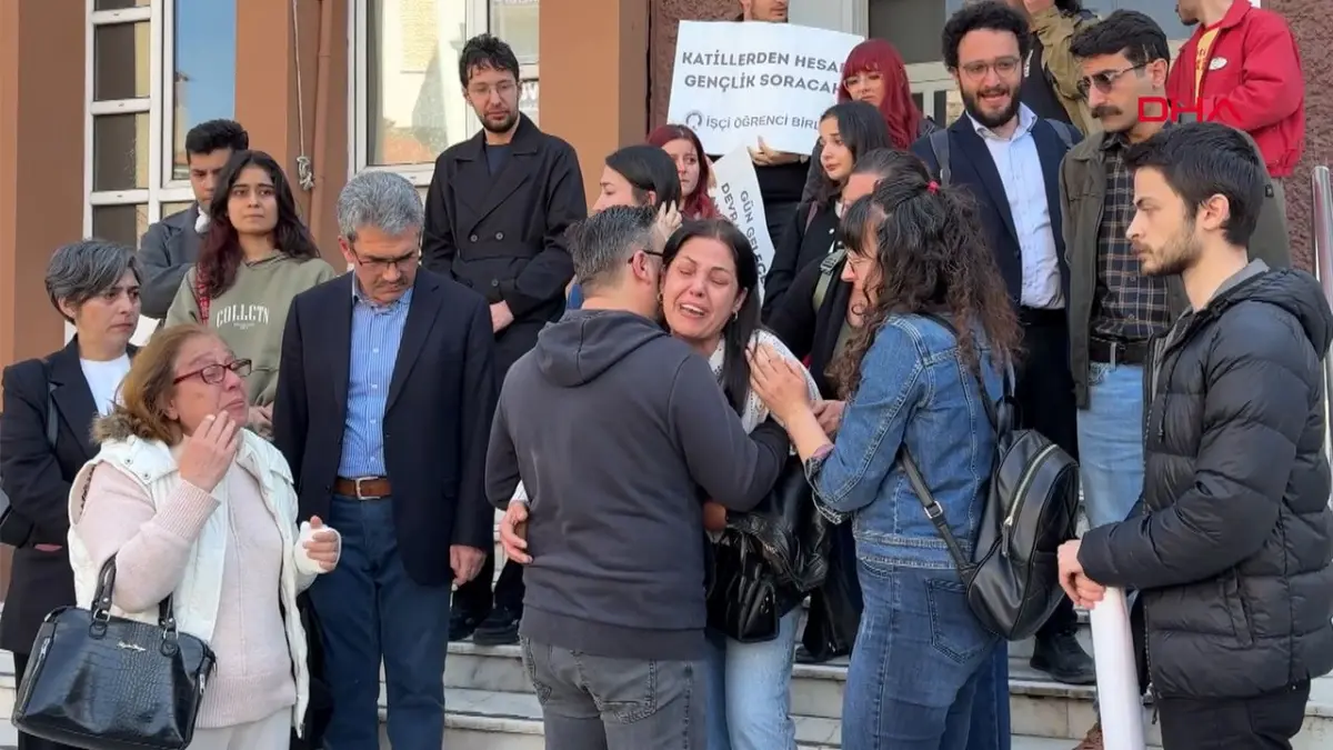 Zeren Ertas Davasinda 5 Sanik Beraat Etti Acili Anne Mahkemede Fenalasti Large