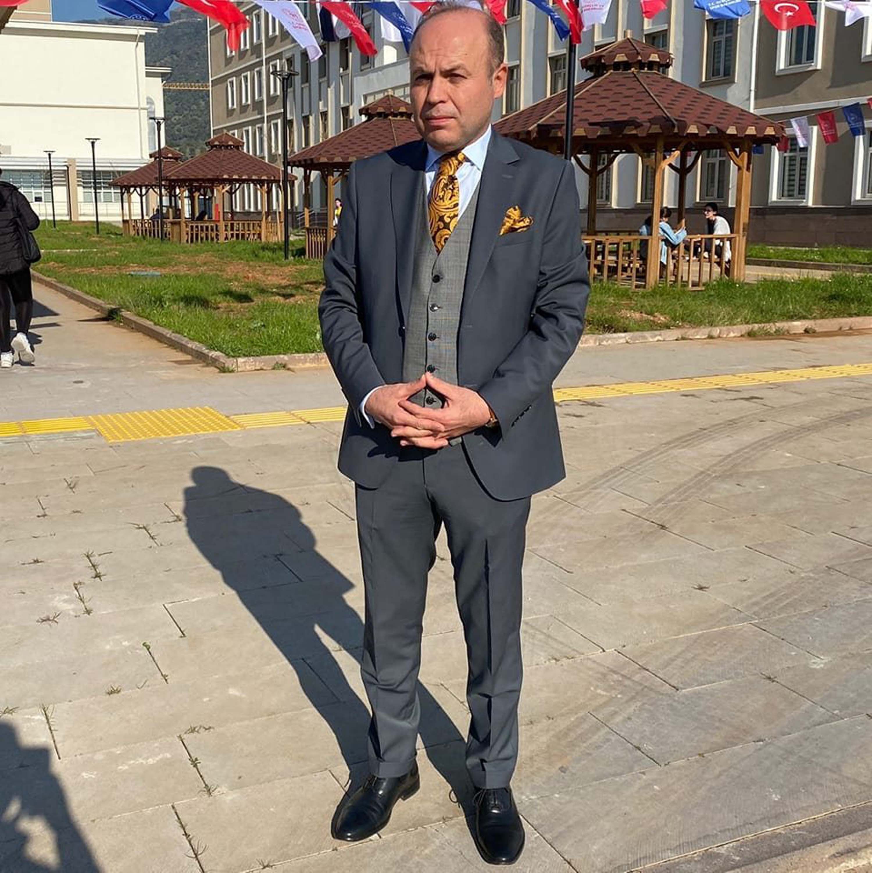 İlçe Gençlik Ve Spor Müdürü Ağır Yaralandı