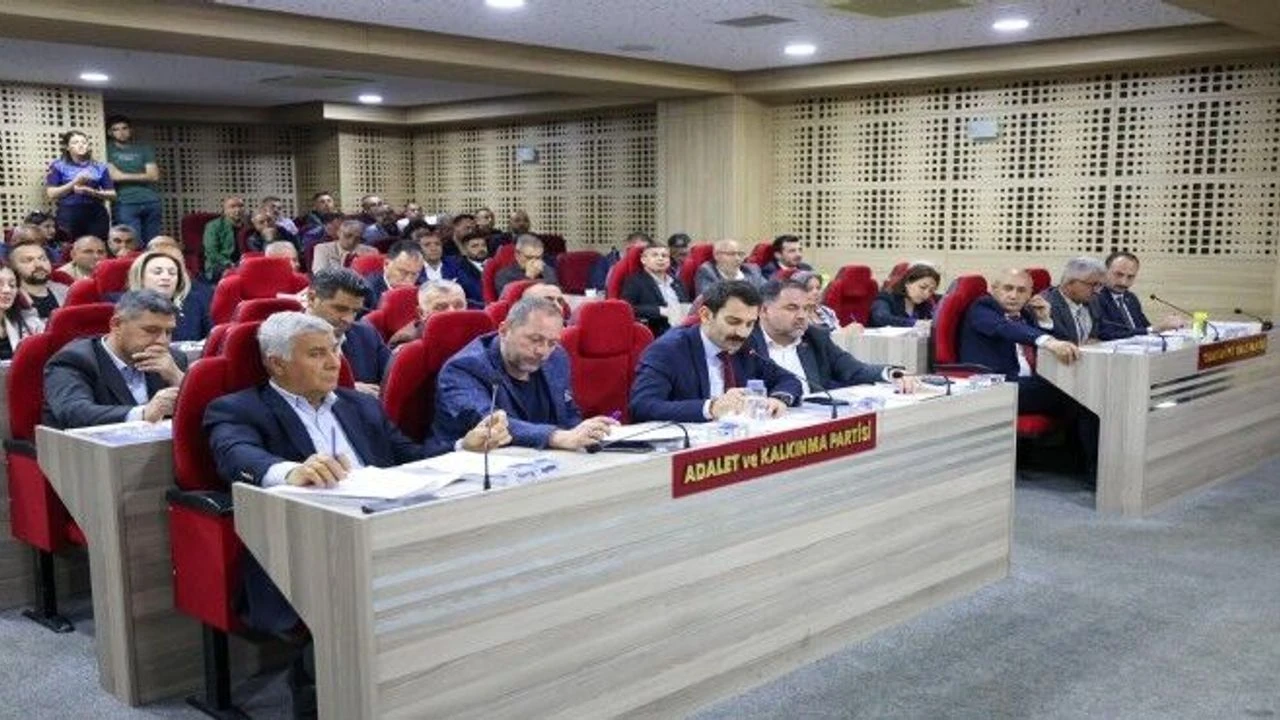 Menemen De Chp Liler Baskan I Sordu 157 Gundur Aydin Bey Nerede 1199601-4