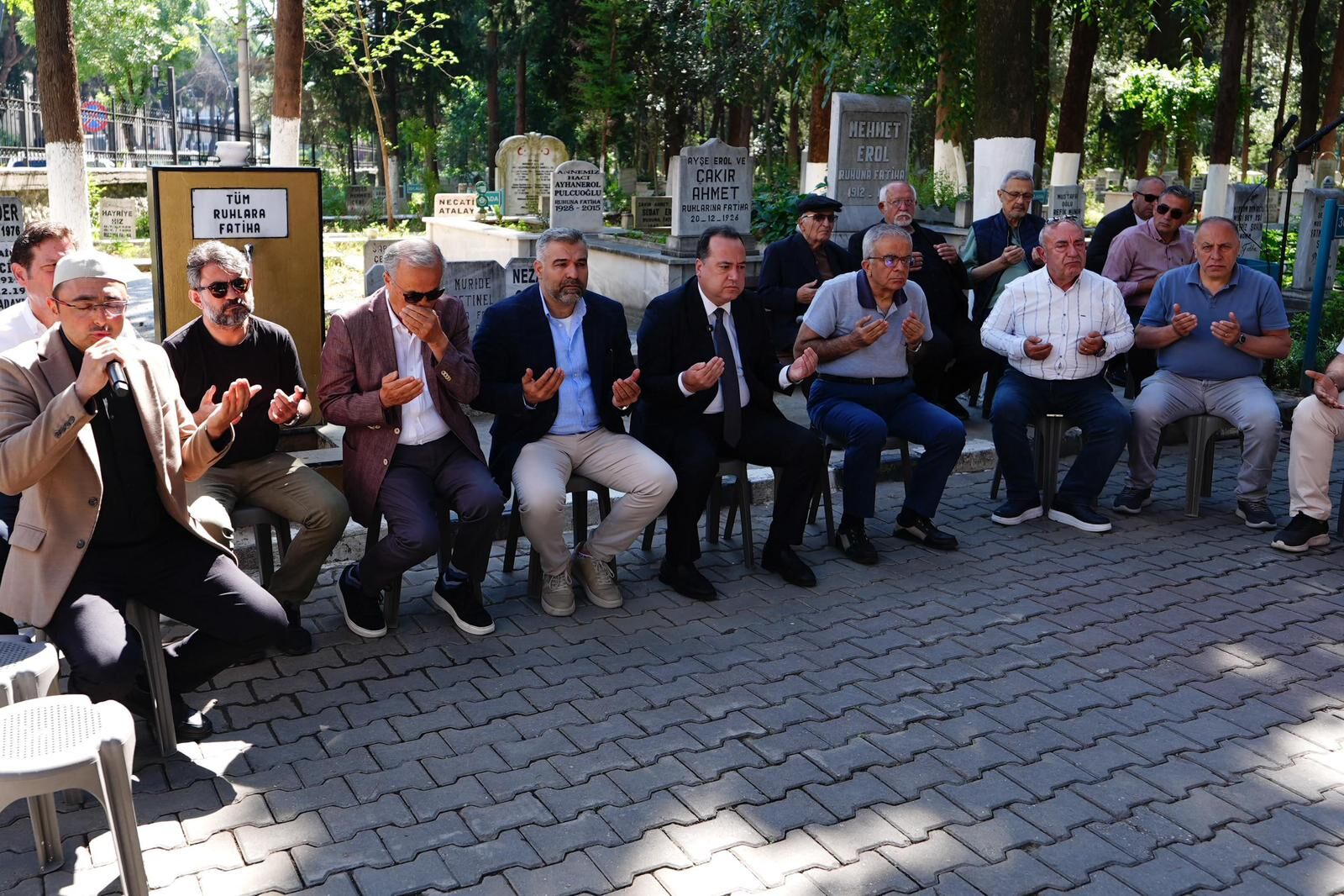 Yeşilin Atası Manisa Tarzanı Mezarı Başında Anıldı (6)