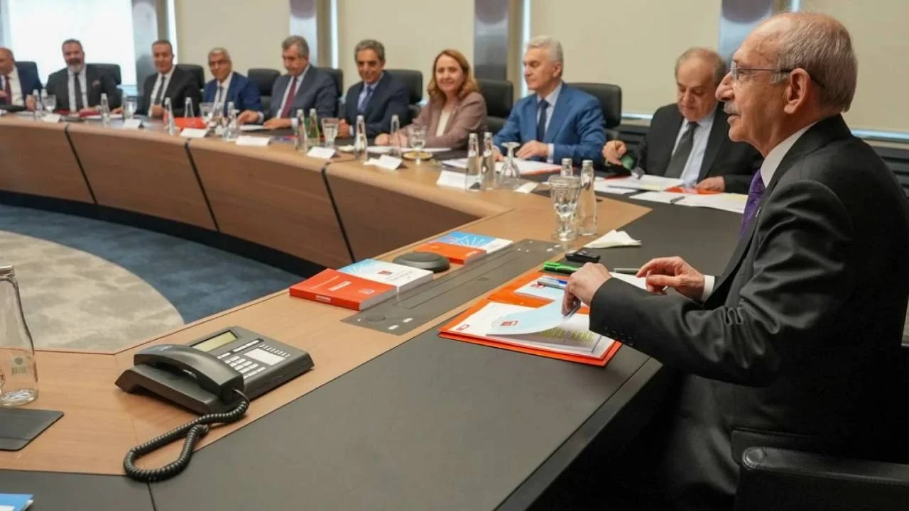 Kilicdaroglu Yonetimi Bircok Il Baskanini Disipline Sevk Etti Cnqb