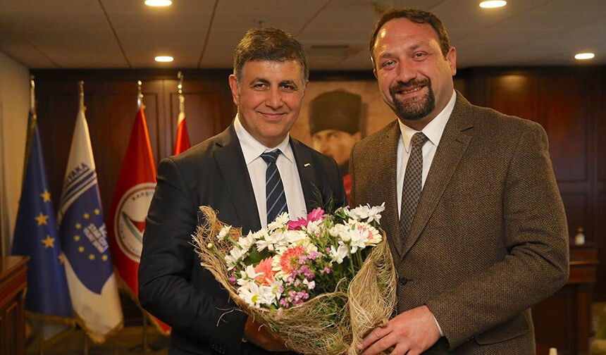 İl başkanı Gümrükçü'den davet: Başkan Tugay'ın yeri CHP'dir!