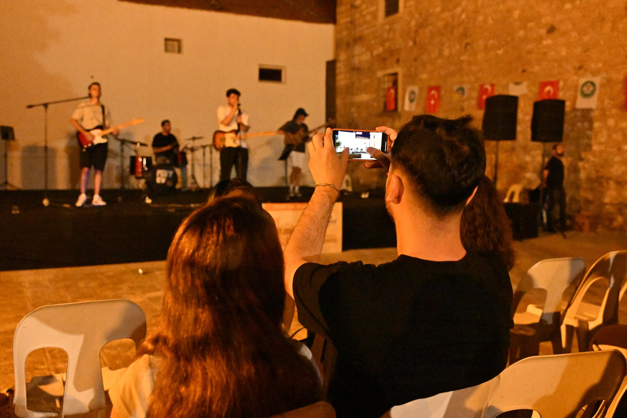 Akustik Yaz Akşamları İle Müziğin Ritmi Manisa Sokaklarında (8)