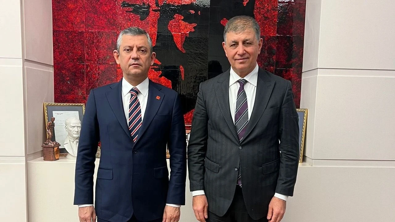Özel'den Cemil Tugay açıklaması: Kendisiyle zamanlama problemimiz var