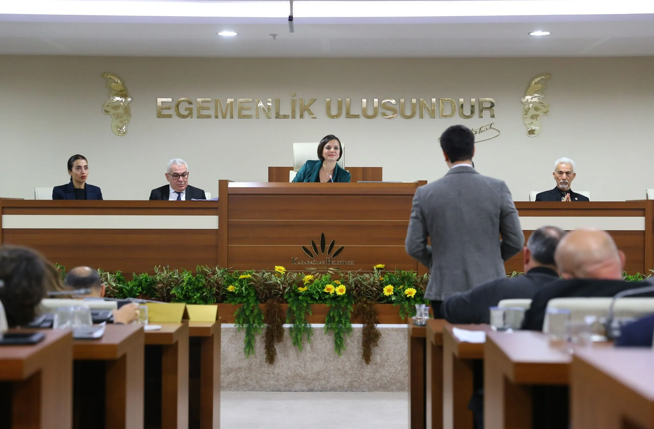 Başkan Kınay'a soğuk duş: 28 meclis üyesi toplantıya gelmedi!