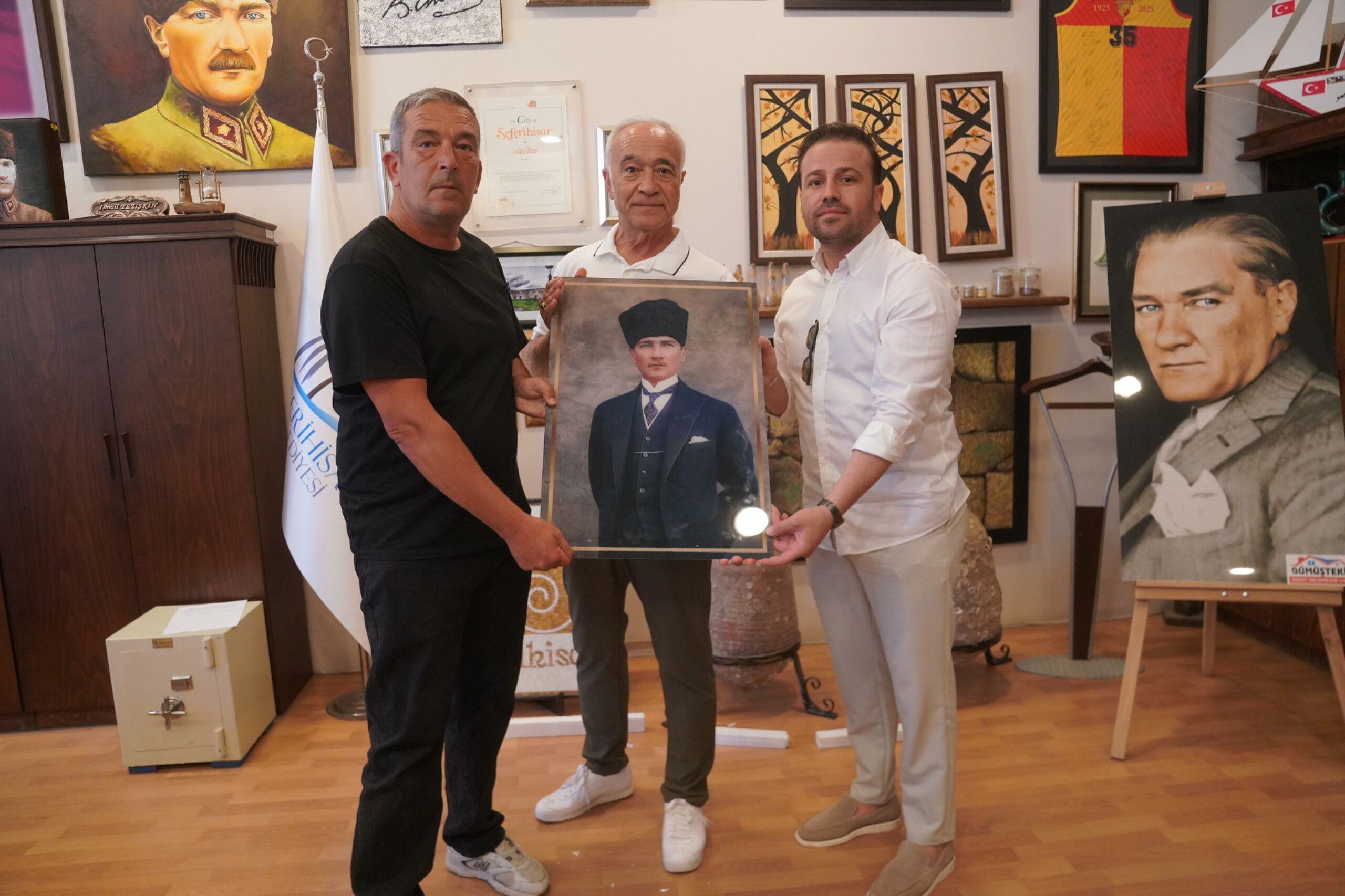 Muhtar Hediye