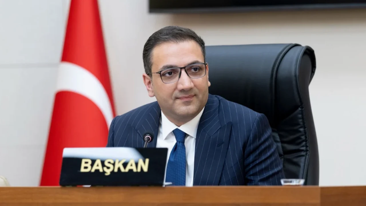 Babası istifa etmedi: Gözler Başkan Yiğit’te!