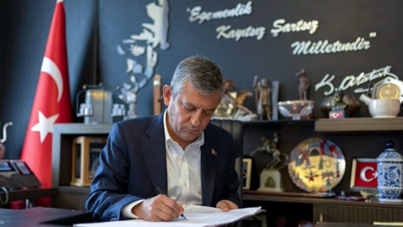 Özgür Özel istifa etti: YENİ Parti kuruldu!