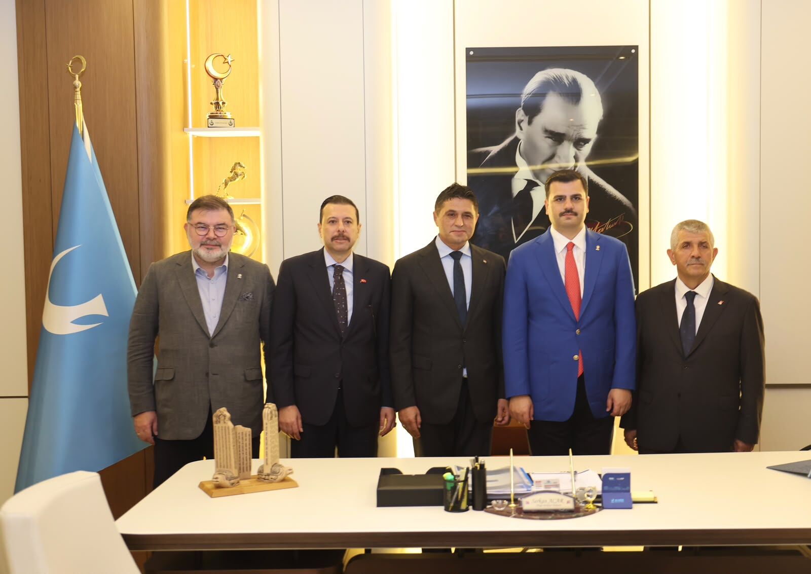 2 Cumhur İttifakı Temsilcilerinden Aliağa Belediyesi'ne Ziyaret