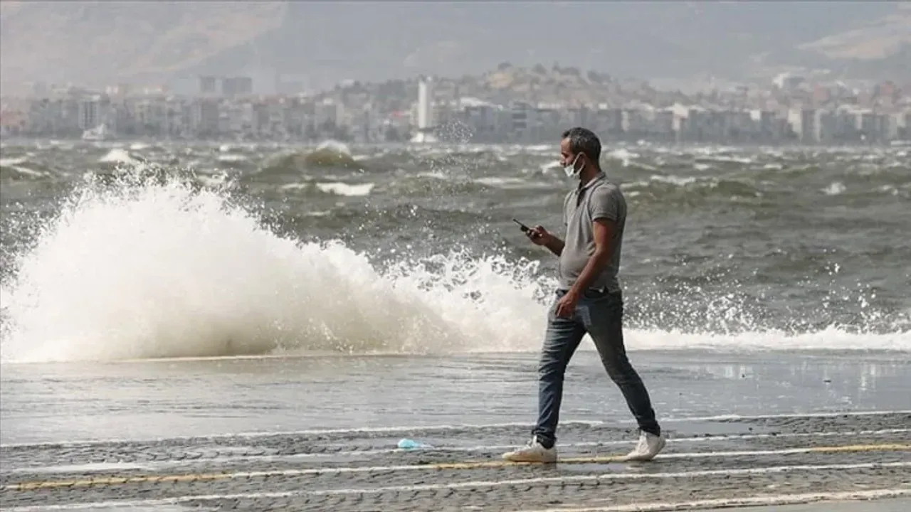 İzmir için fırtına uyarısı... Tarih verildi