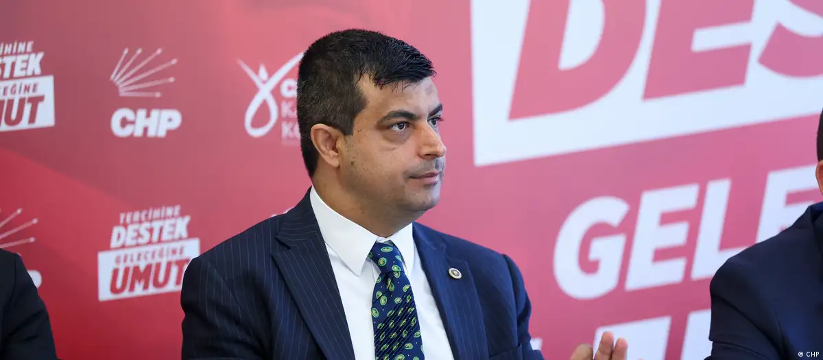 CHP Genel Merkezi'nden 'Menderes' yorumu: Yol kazası!