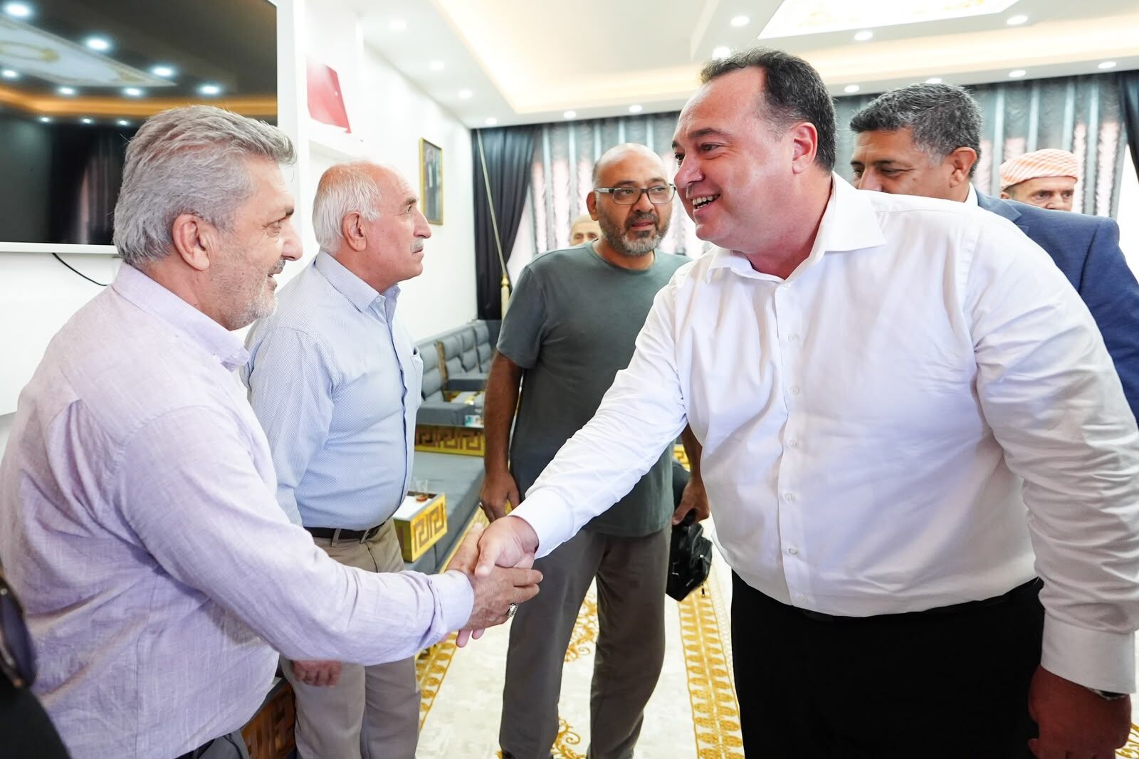 Başkan Dutlulu Şehzadeler’de Mahallelerin Taleplerini Dinledi (1)