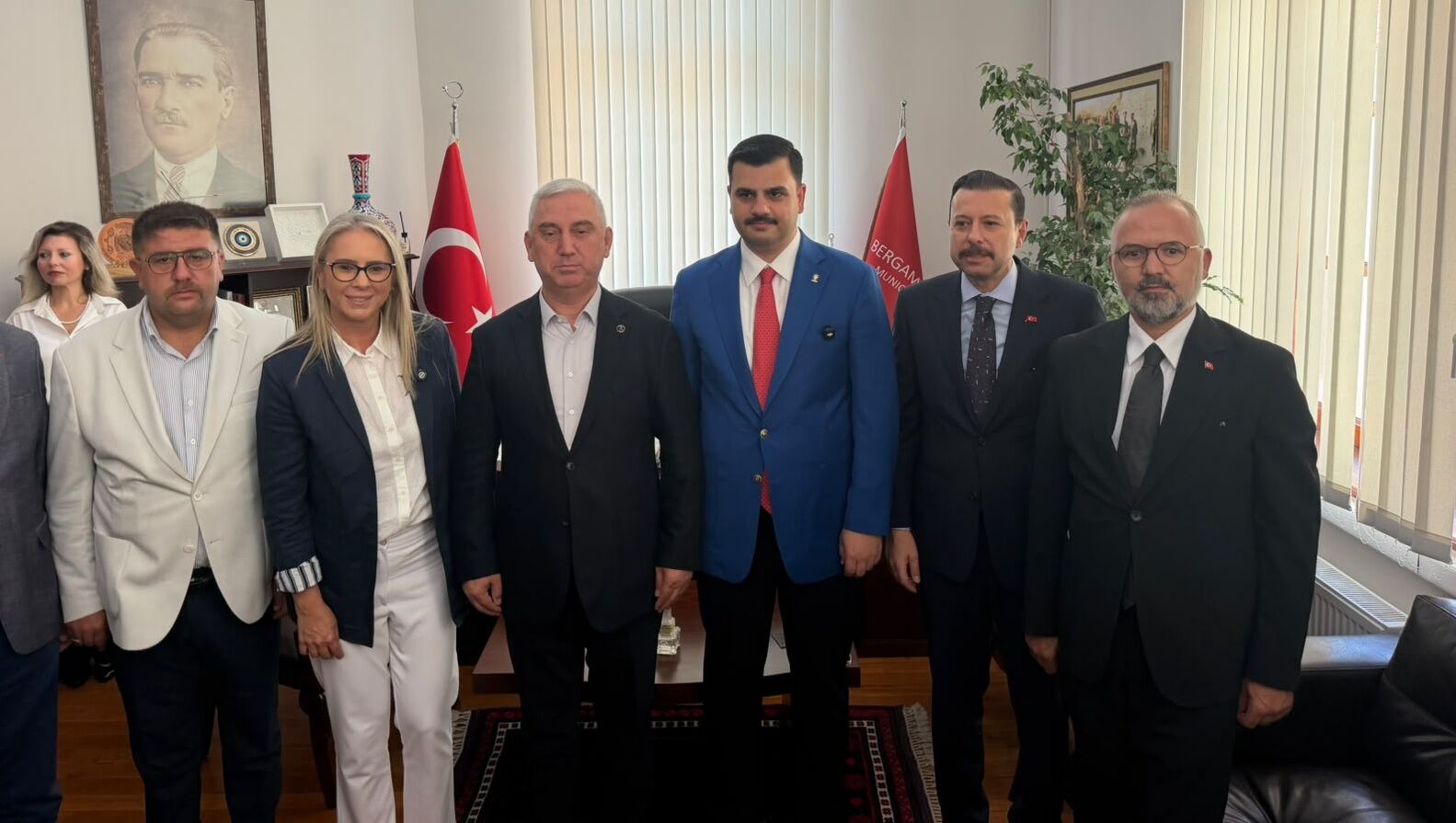 AK Partili İnan'dan YENİ Partili belediyeye ziyaret: Rakibiz ama hasım değiliz!