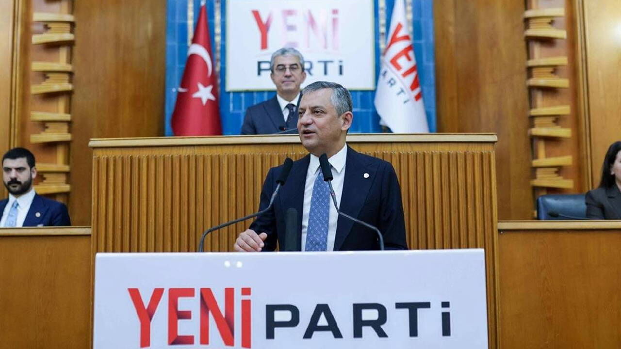 Özel, Tugay'ın AK Parti'ye geçiş iddiaları ile ilgili konuştu: İzmir'dekilerin yüzüne nasıl bakacak?
