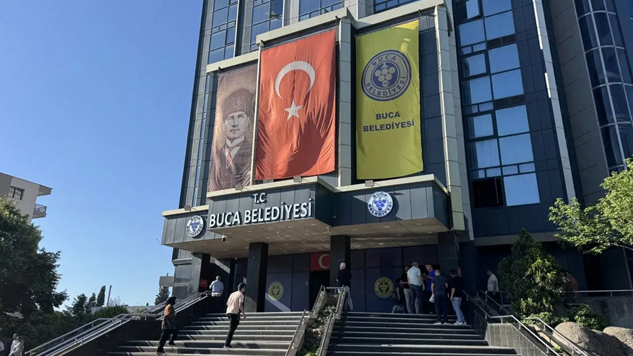 Buca'da işten çıkarma hamlesi... Sendikadan adalet çağrısı, 'bankamatikçi' uyarısı!