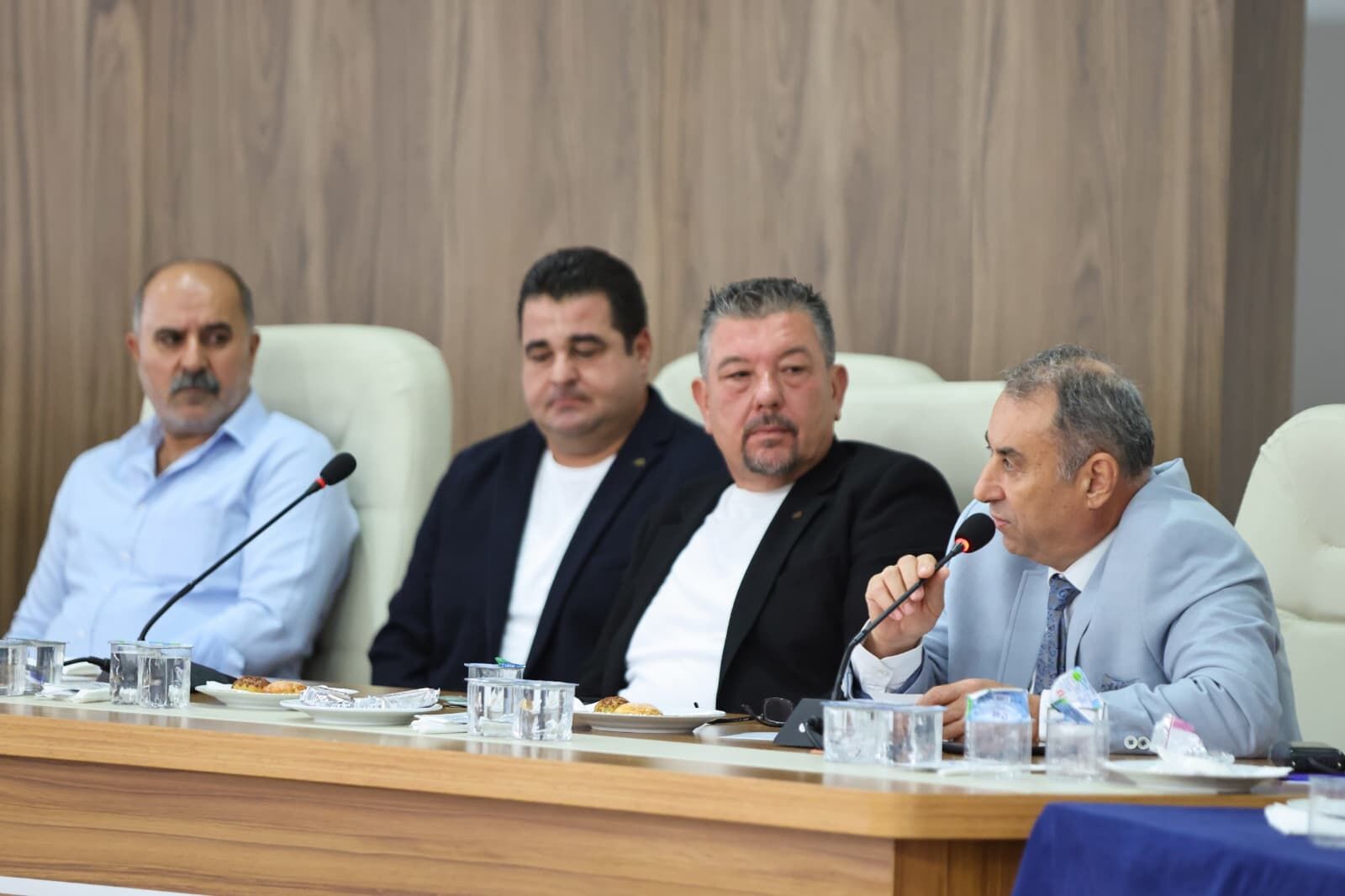 Karabağlar Belediyesi Meslek Odaları Ile Buluşma2