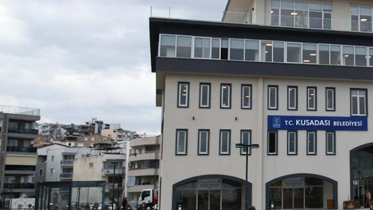 Kuşadası Belediyesi'ne 3. dalga operasyon!
