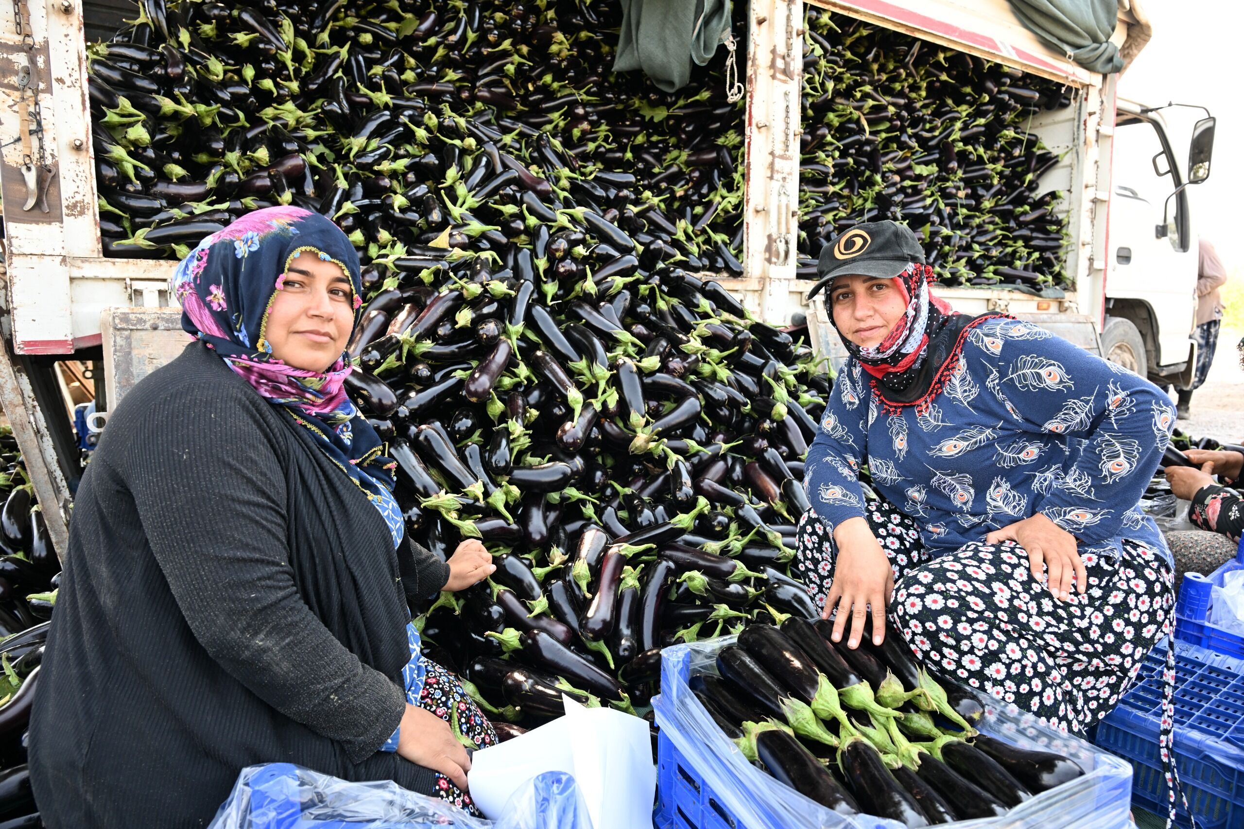 Manisa Büyükşehir Belediyesi Afetzede Çiftçinin Yüzünü Güldürdü (2)