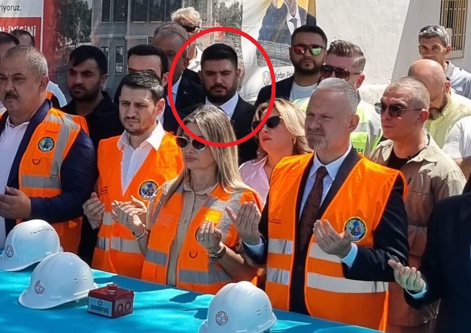 Menemen’de transfer iddiaları: CHP'li meclis üyesi açılışta!