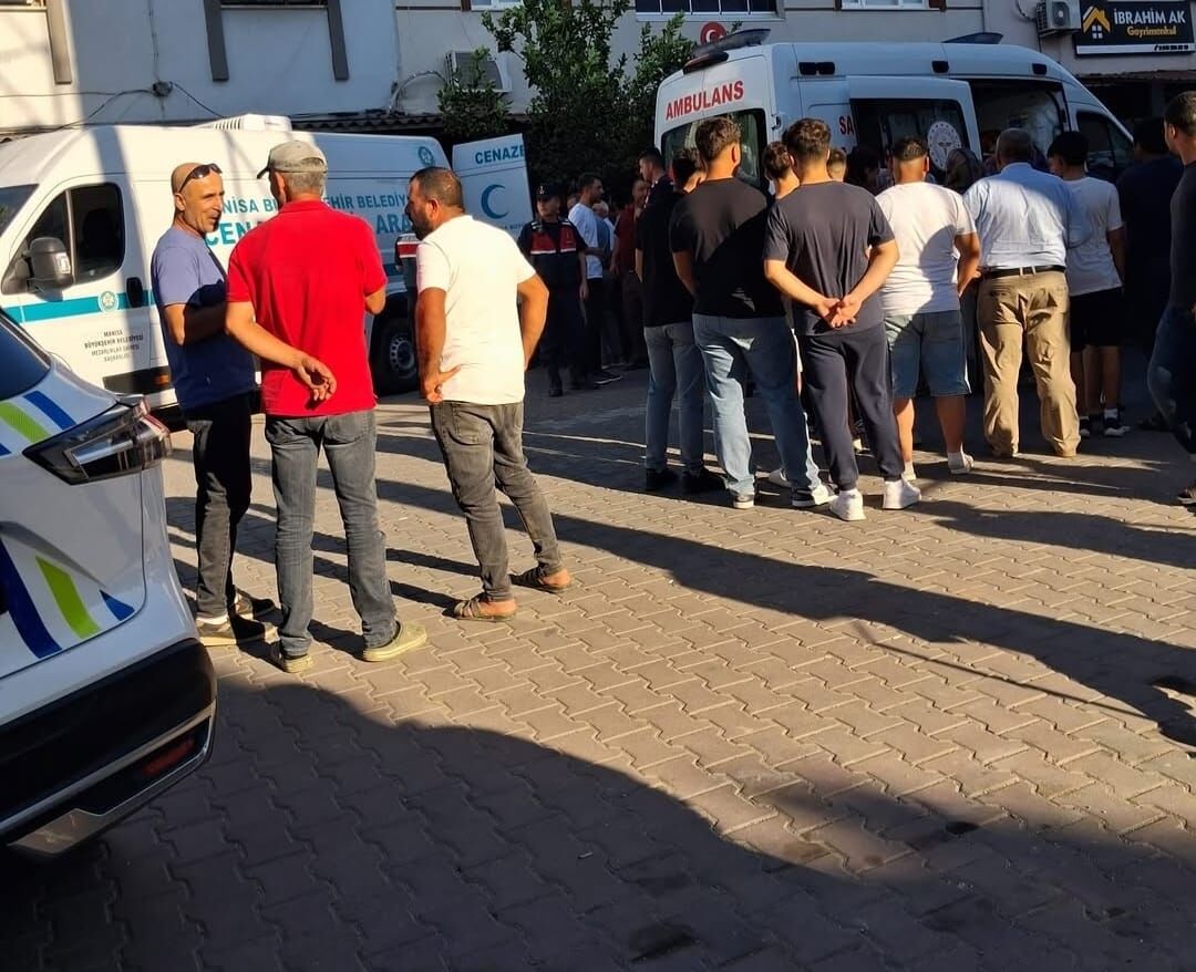 'Sakin ilçe'de kurşun yağmuru: Berber ve müşterisi öldürüldü!