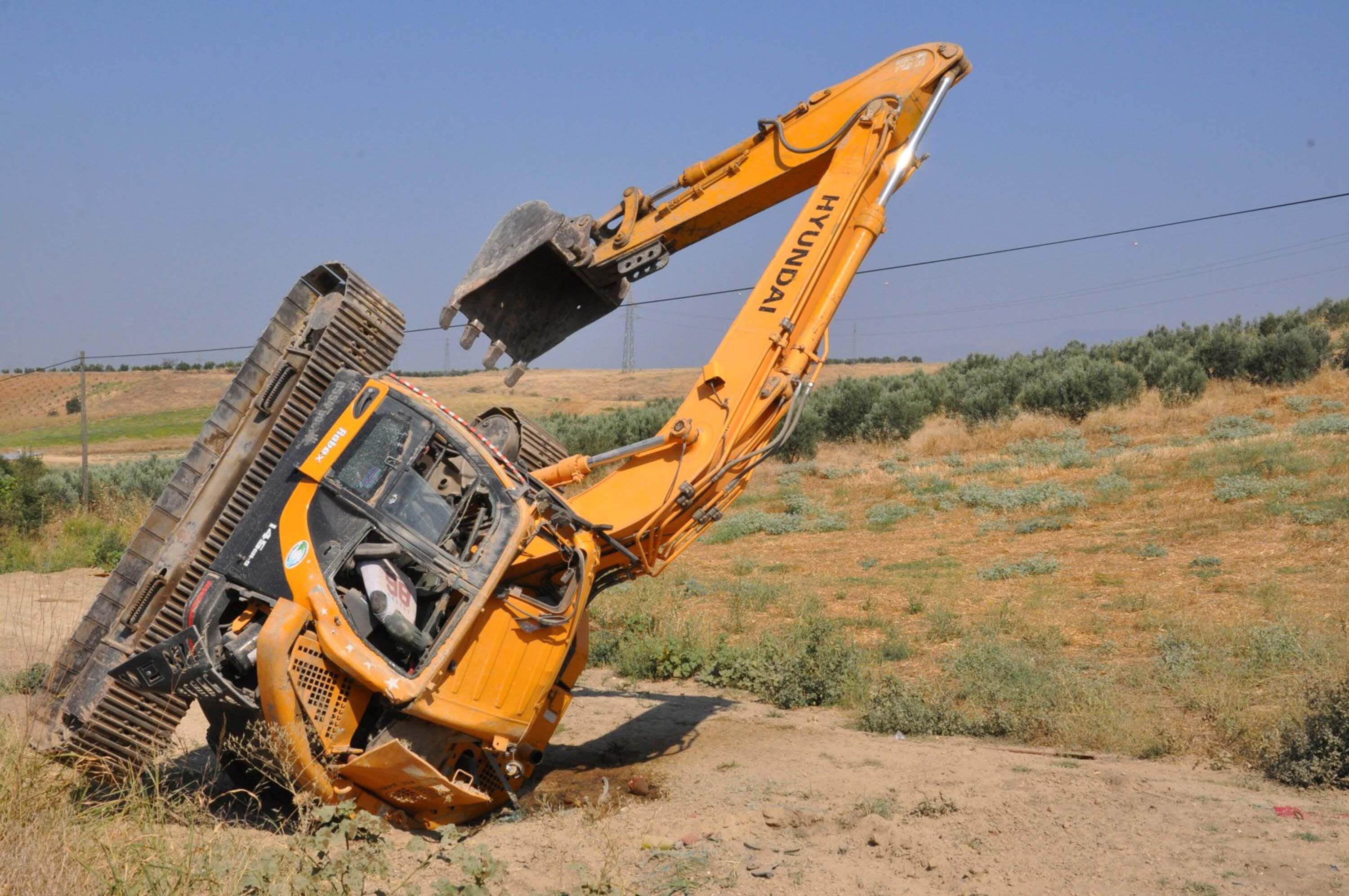 Yolcu Otobusu Kamyona Arkadan Carpti 1 1451656 431801 (1)